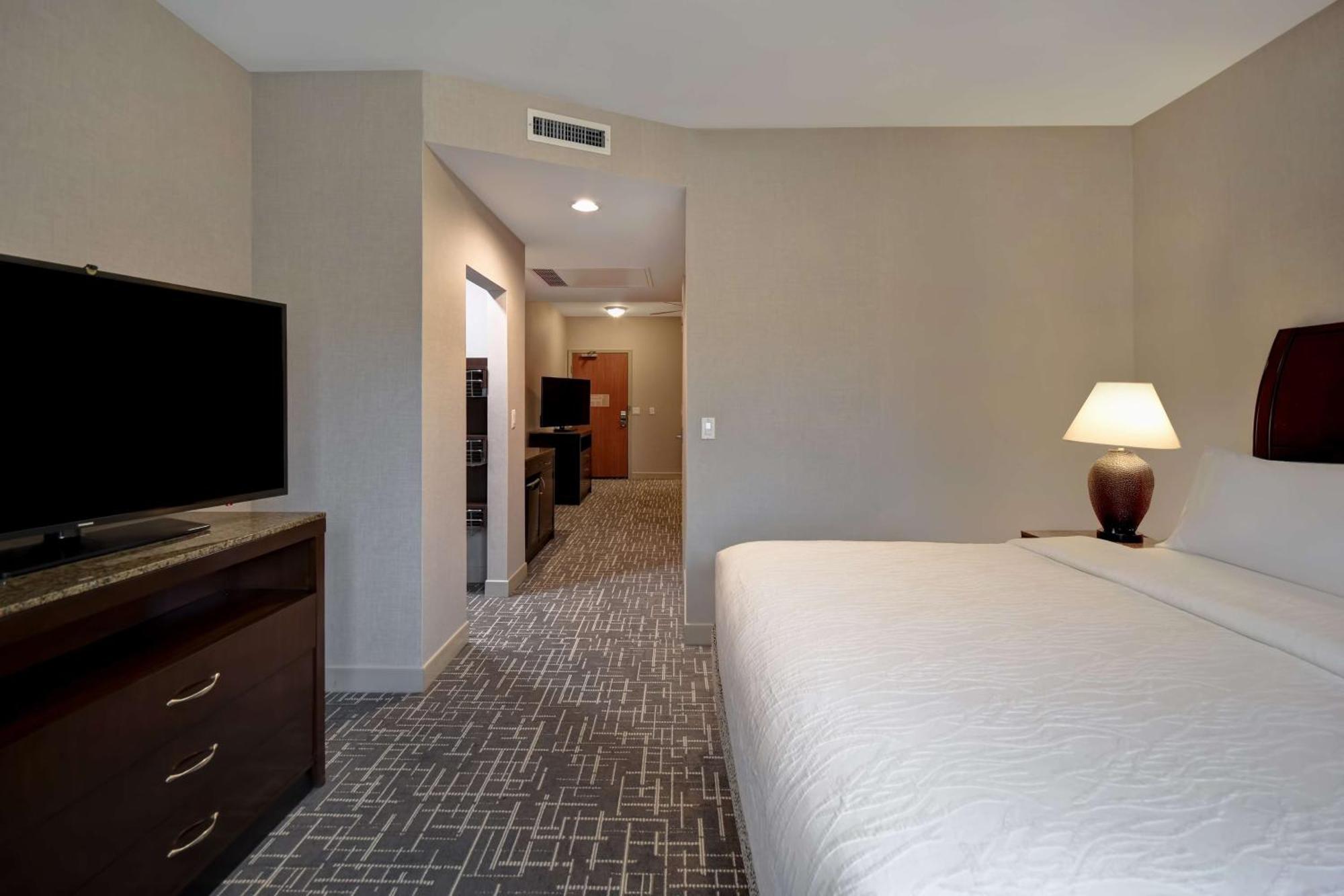 One-Bedroom King Suite,1551467680:JPEG