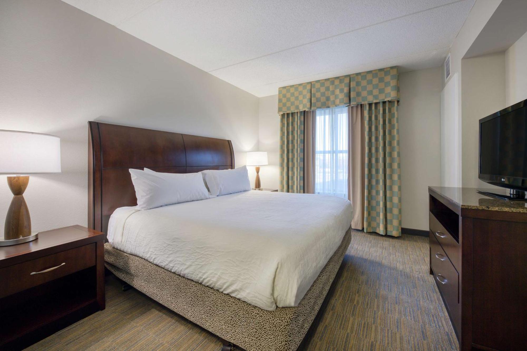 Junior King Suite with Seating Area