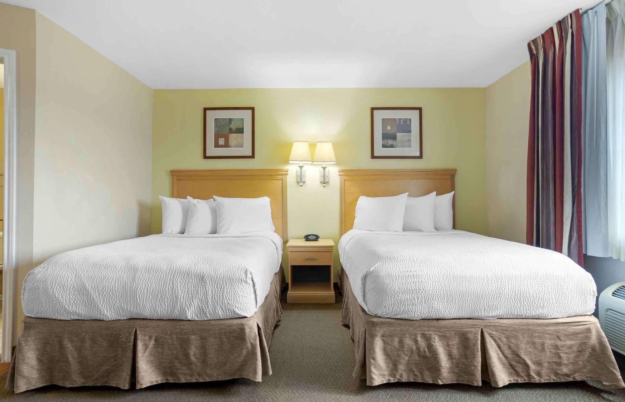 Studio with 2 Double Beds - Non-Smoking