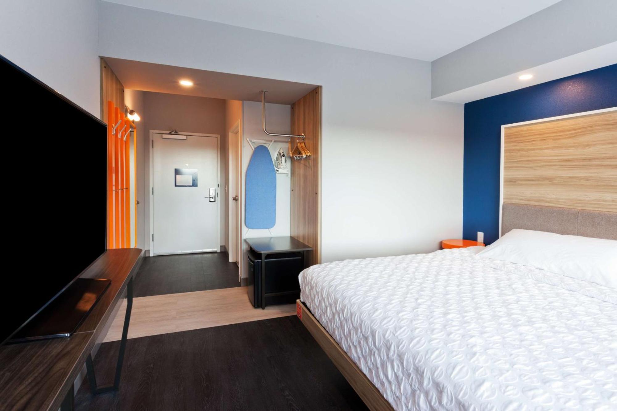 King Room,1551698302:JPEG