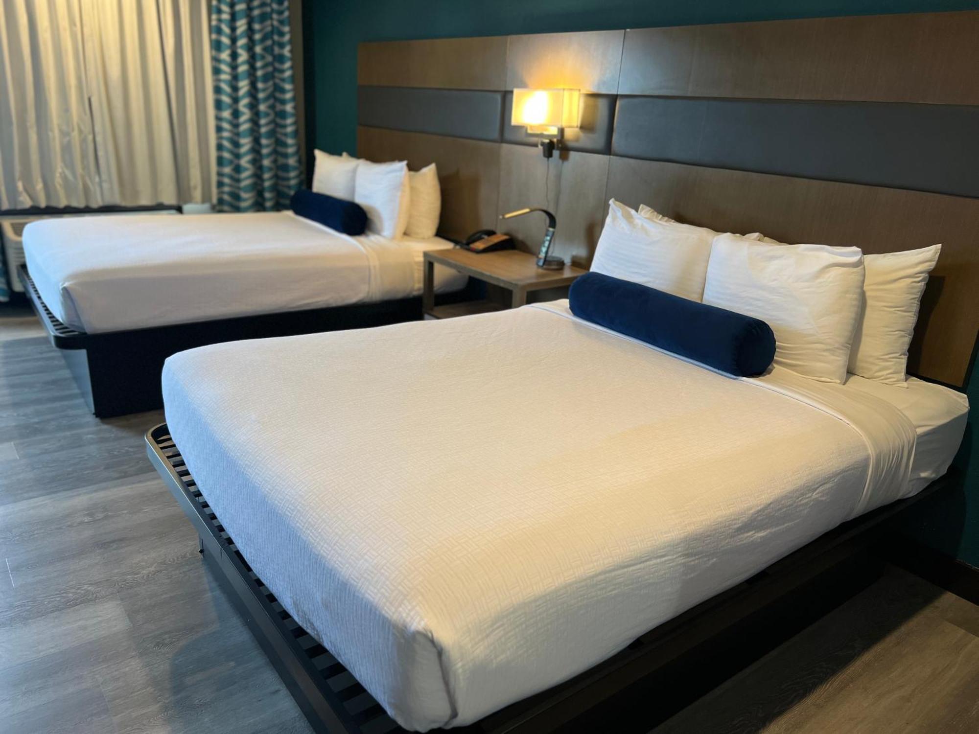 Queen Room with Two Queen Beds - Non-Smoking