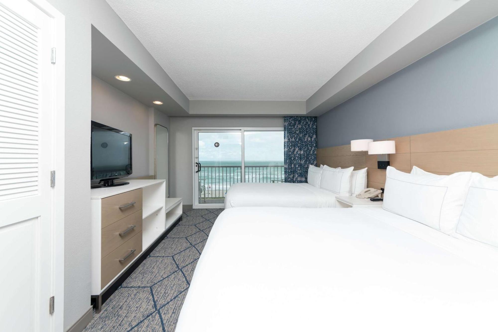 Two-Room Oceanfront Queen Suite - High Floor