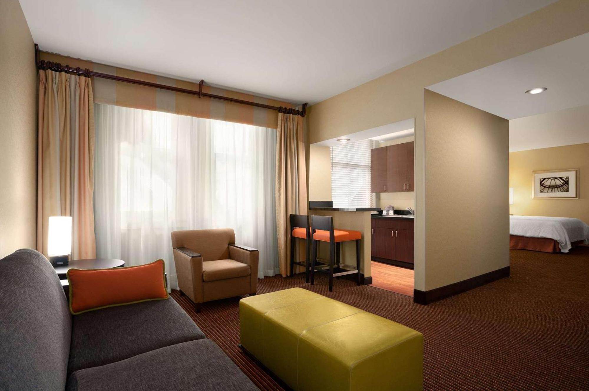 One-Bedroom King Suite - Non-Smoking,1710085191:JPEG
