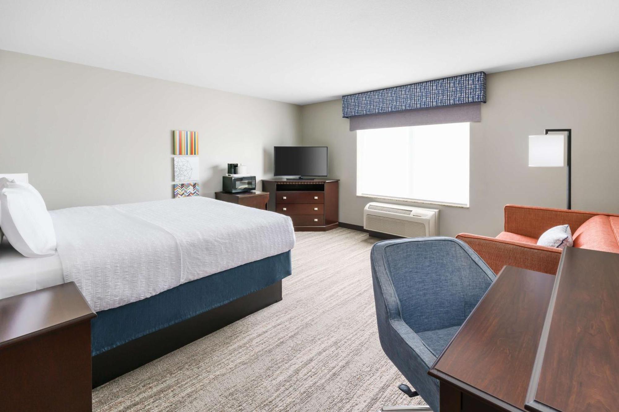 King Room with Sofa Bed - Non-Smoking