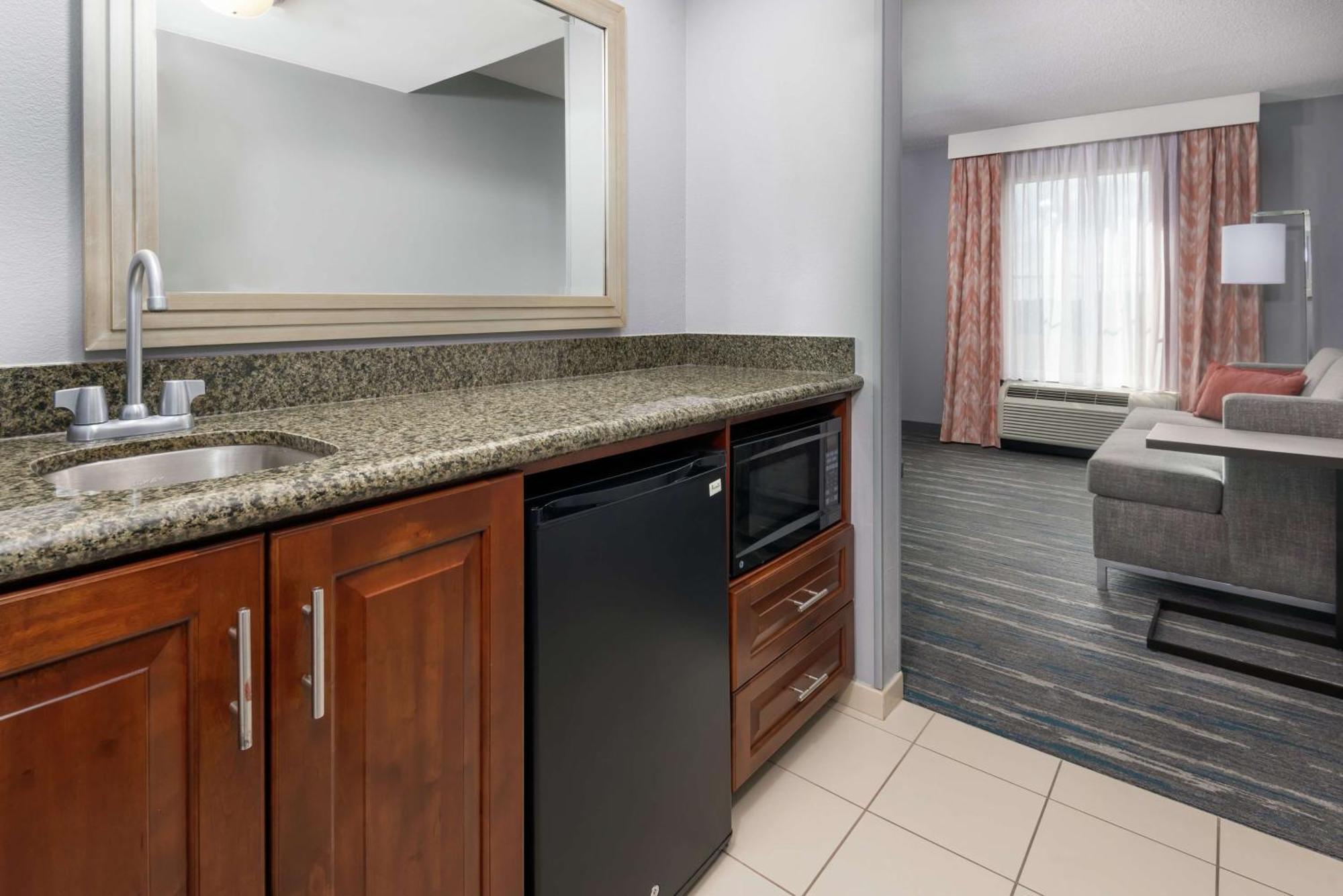 Queen Studio Suite with Two Queen Beds - Non-Smoking