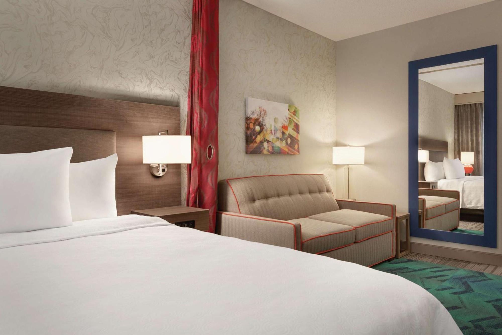 King Studio Suite with City View