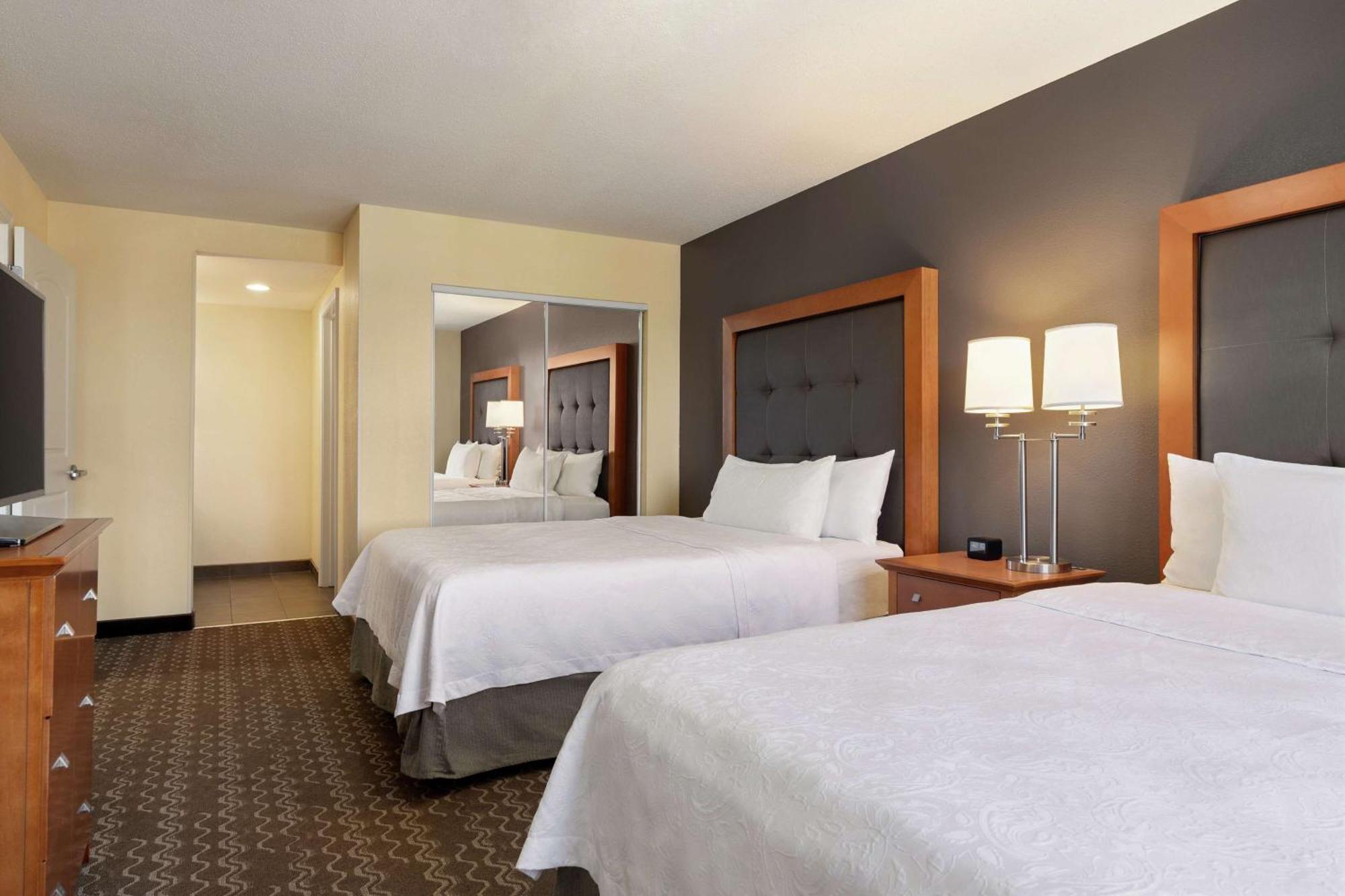 Two Bedroom Suite with One King and Two Queen Beds - Non-Smoking