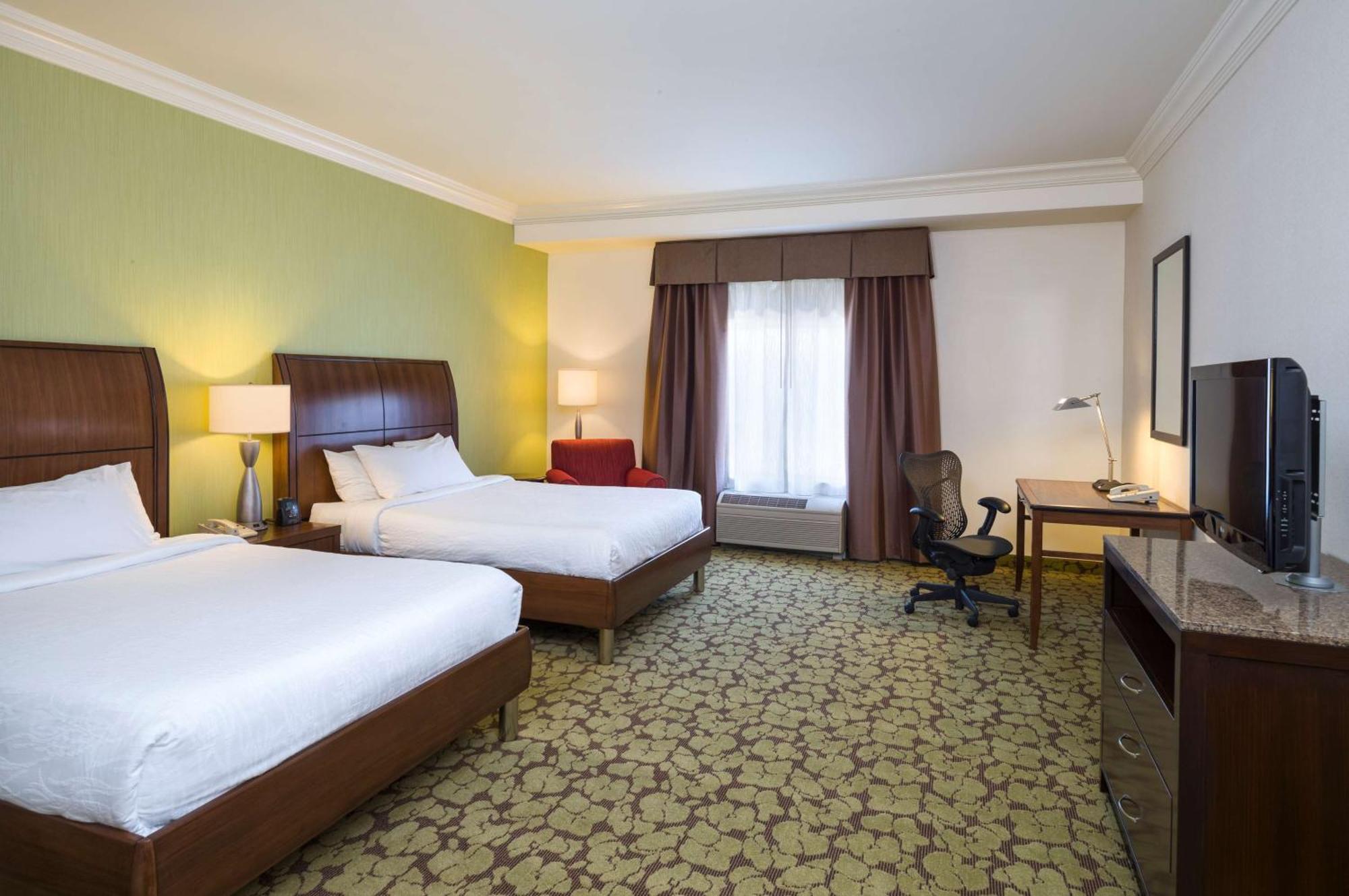 Queen Room with Two Queen Beds - Hearing Access/Non-Smoking