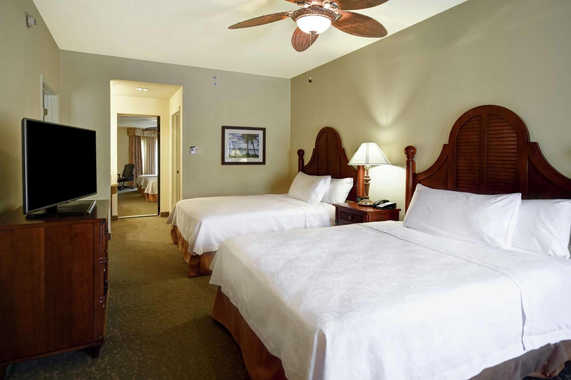 Two Bedroom Suite with One King and Two Queen Beds - Non-Smoking