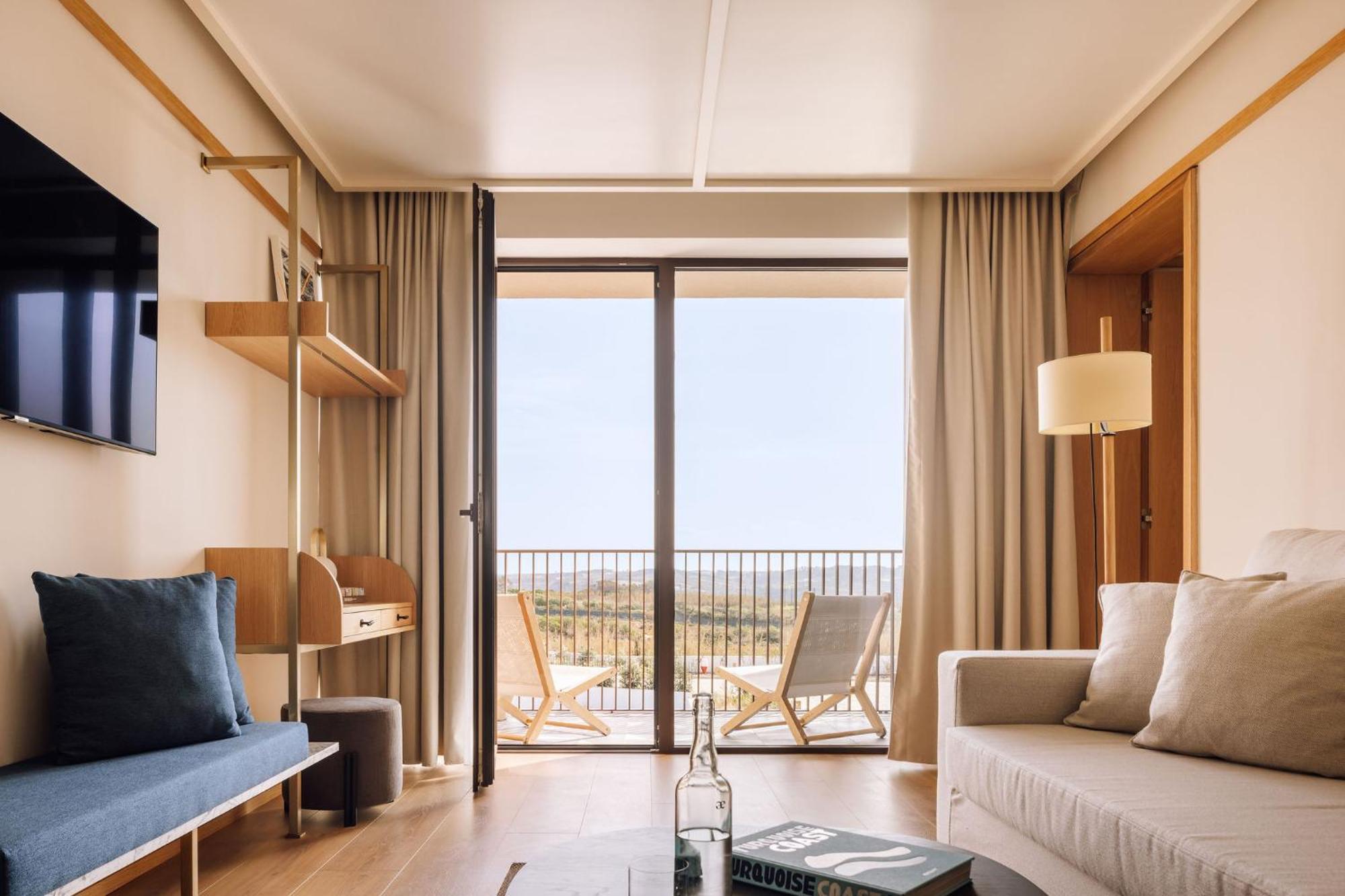 Master Suite with Garden View