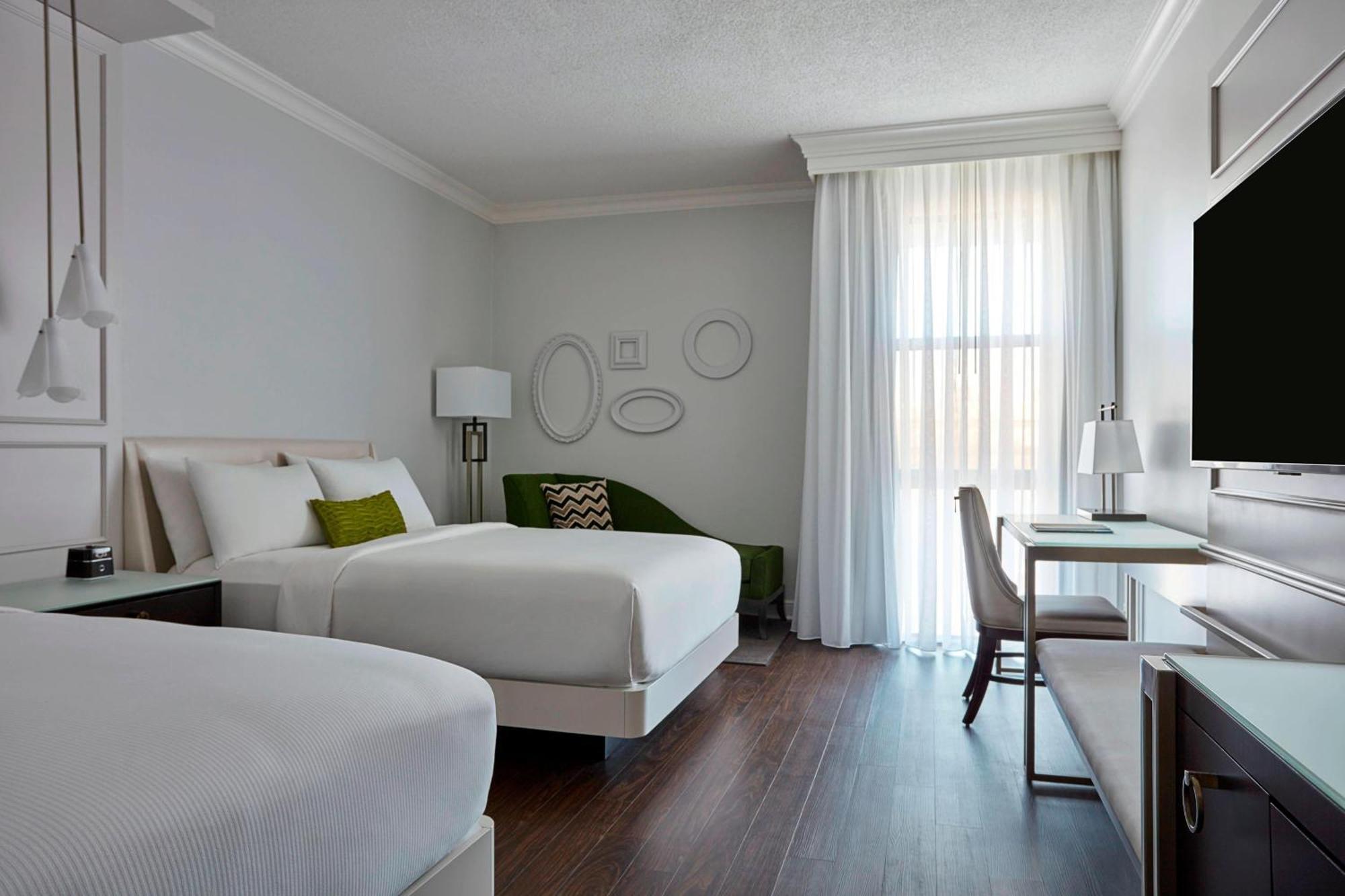 Queen Room with Two Queen Beds,1552961722:JPEG