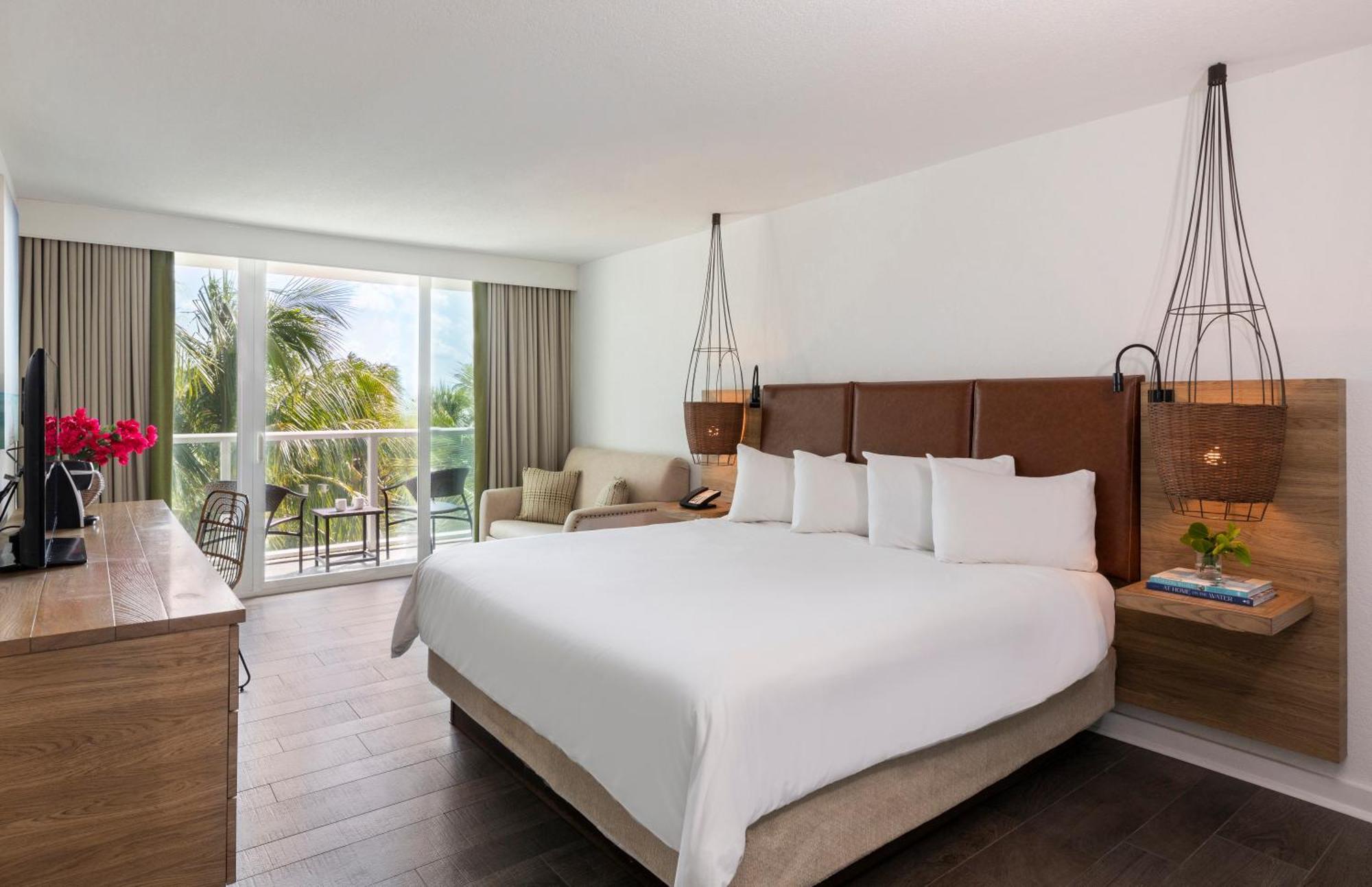 King Room with Partial Ocean View