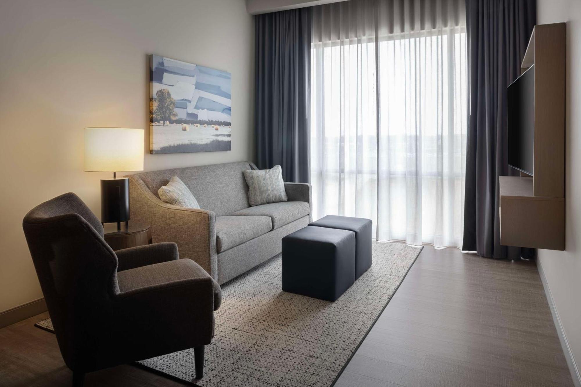 Corner King Suite