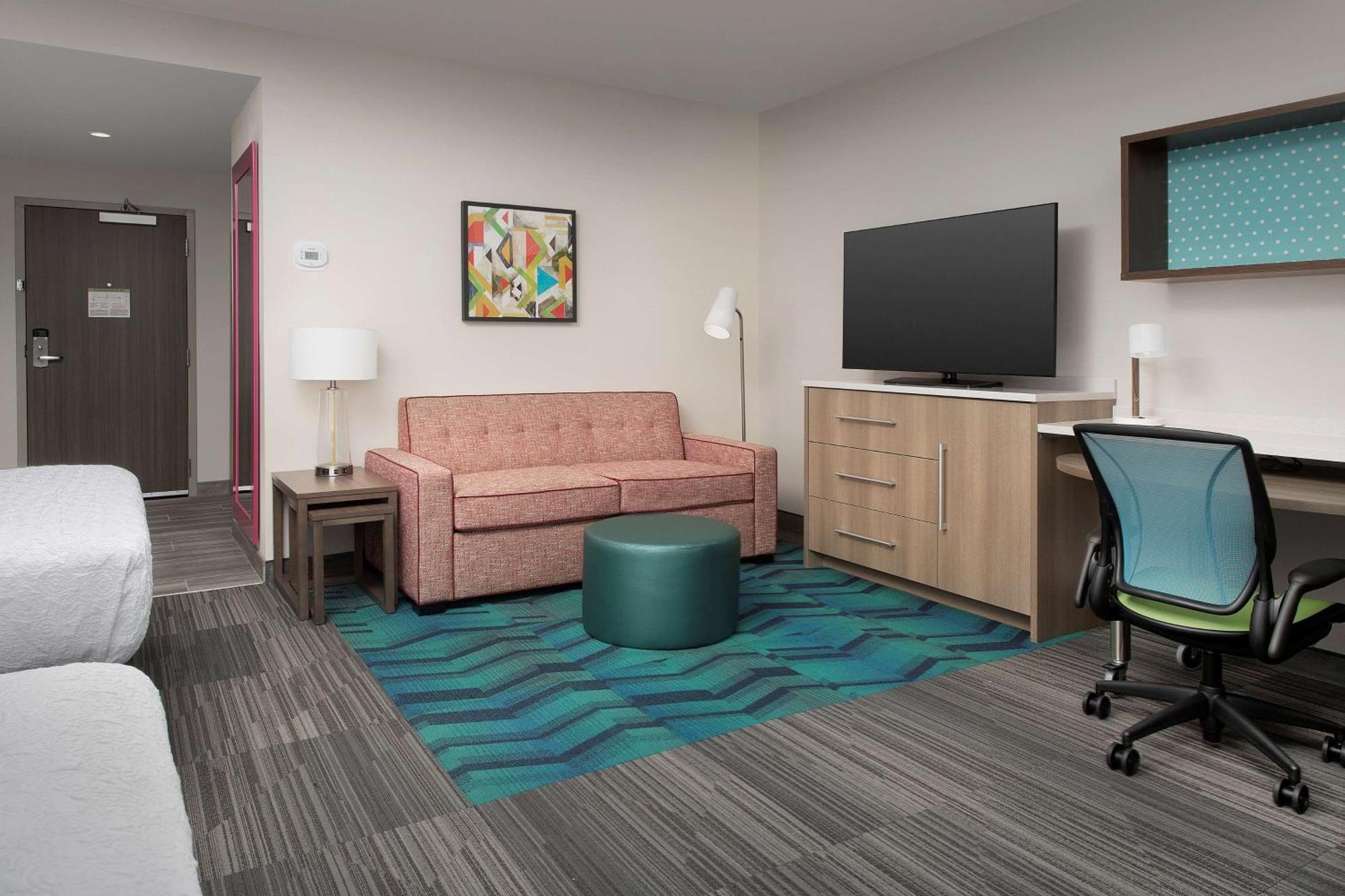 Queen Studio with Two Queen Beds - Non-Smoking