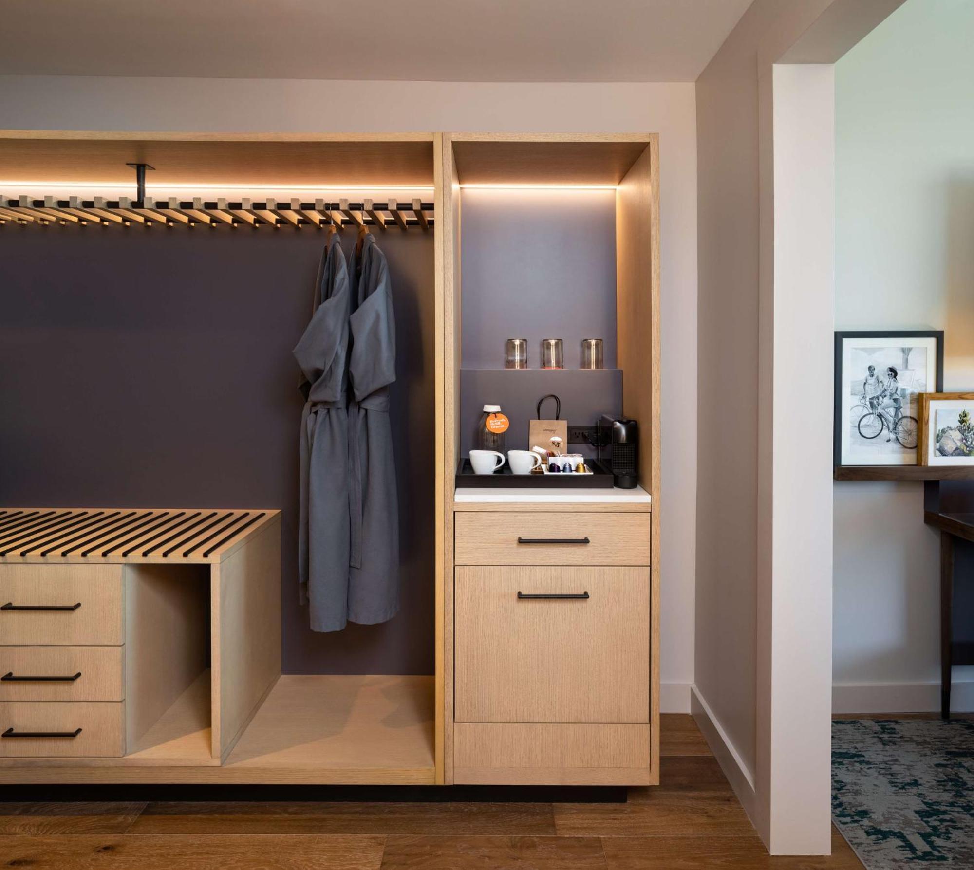 One-Bedroom Premium King Suite with Sofa Bed