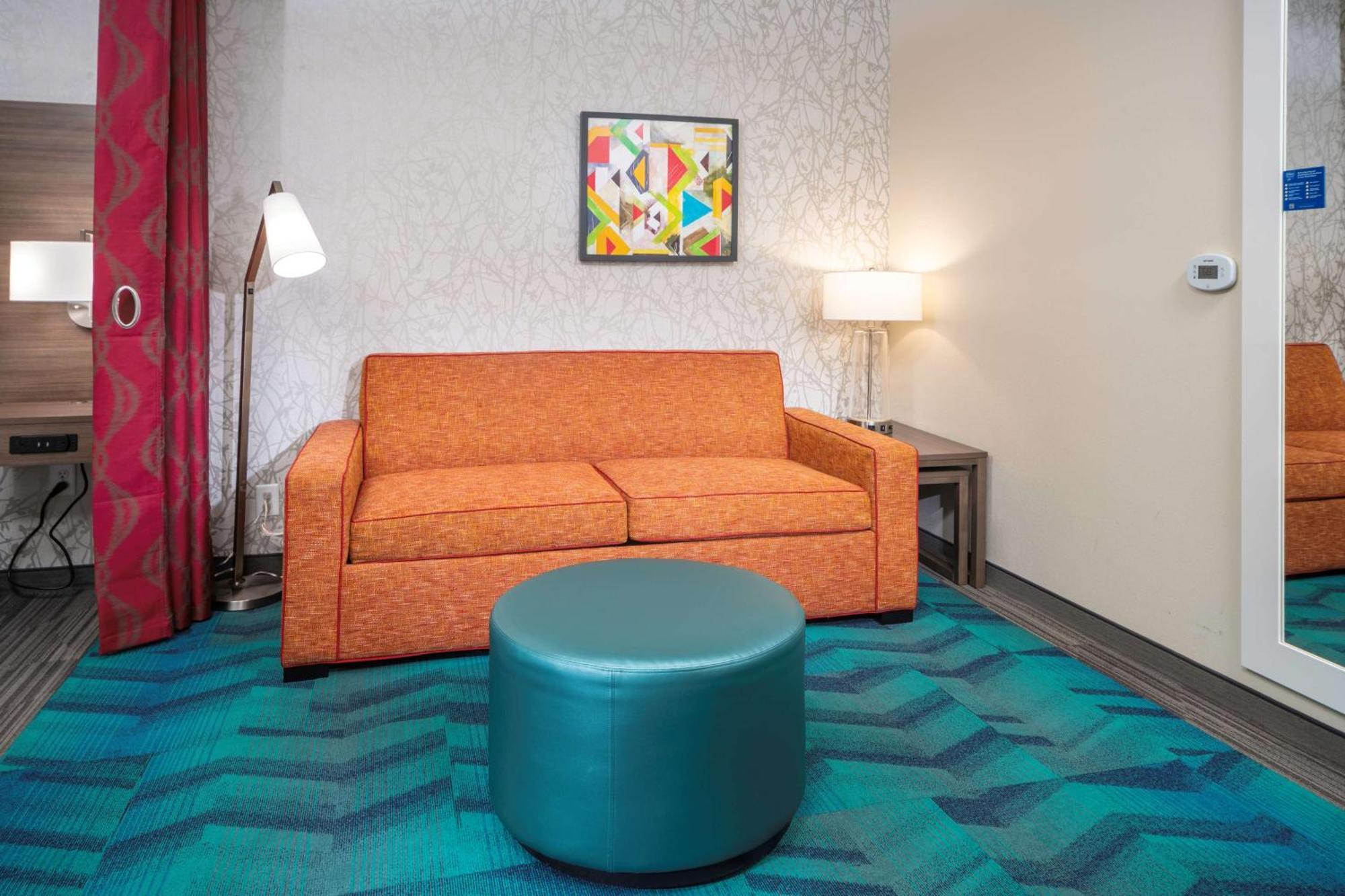 King Studio Suite - Mobility Access/Non-Smoking