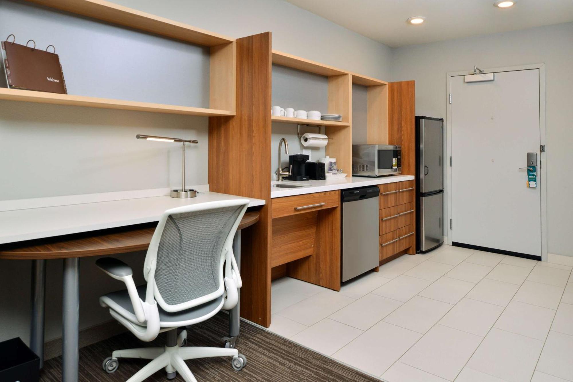 King Suite - Hearing Access/Non-Smoking