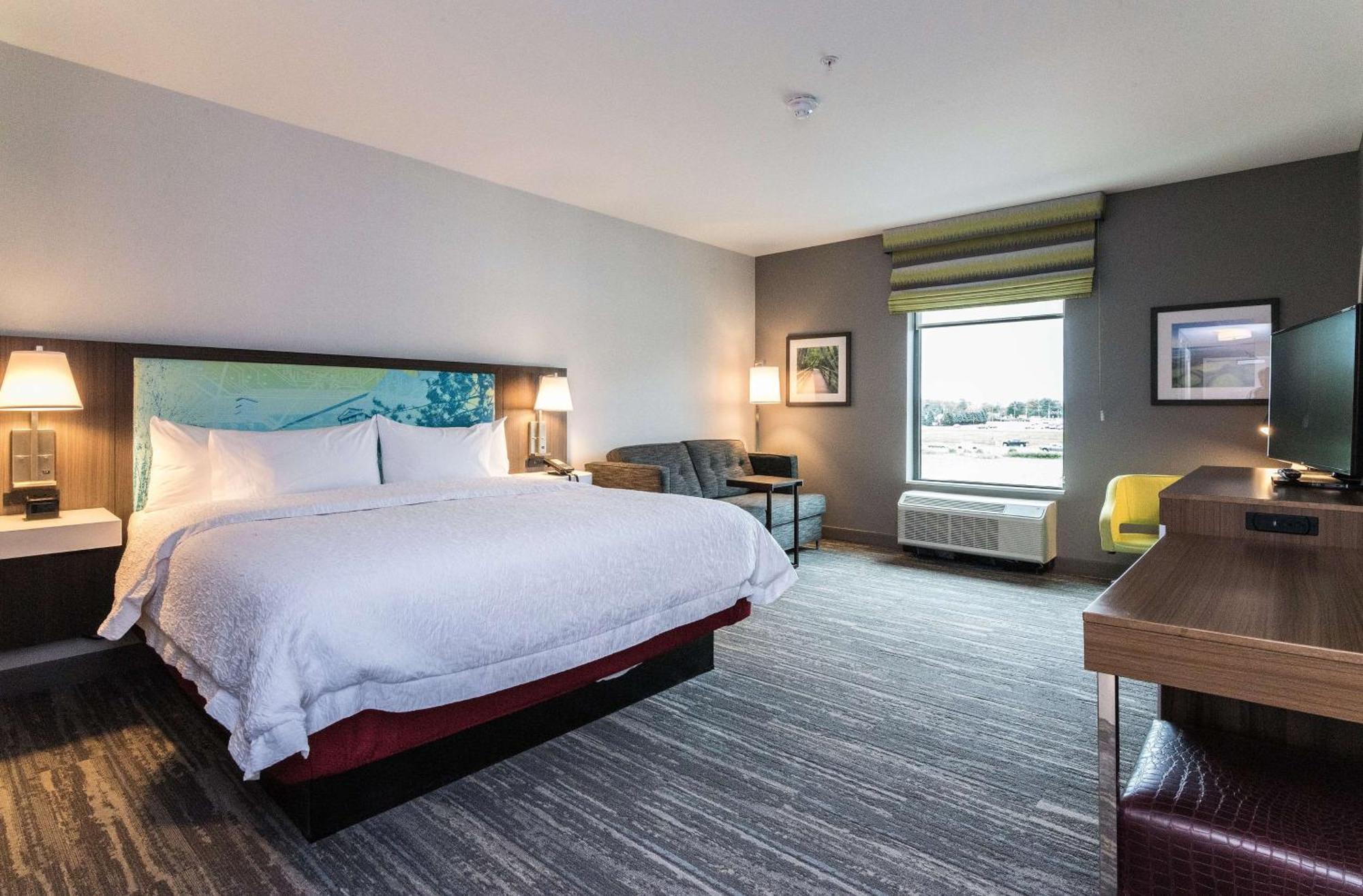 King Room with Sofa Bed