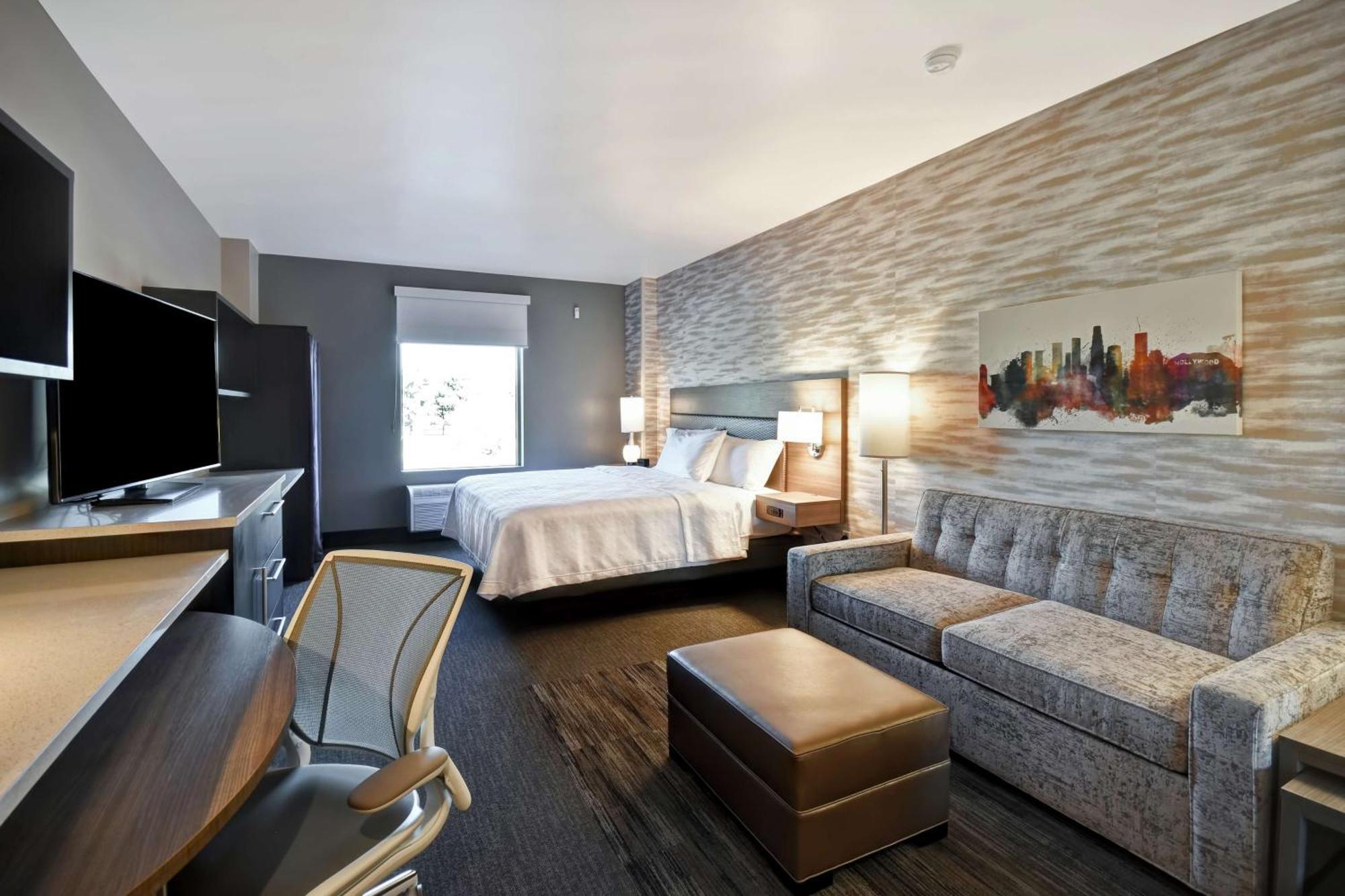 King Studio Suite - Hearing Access/Non-Smoking