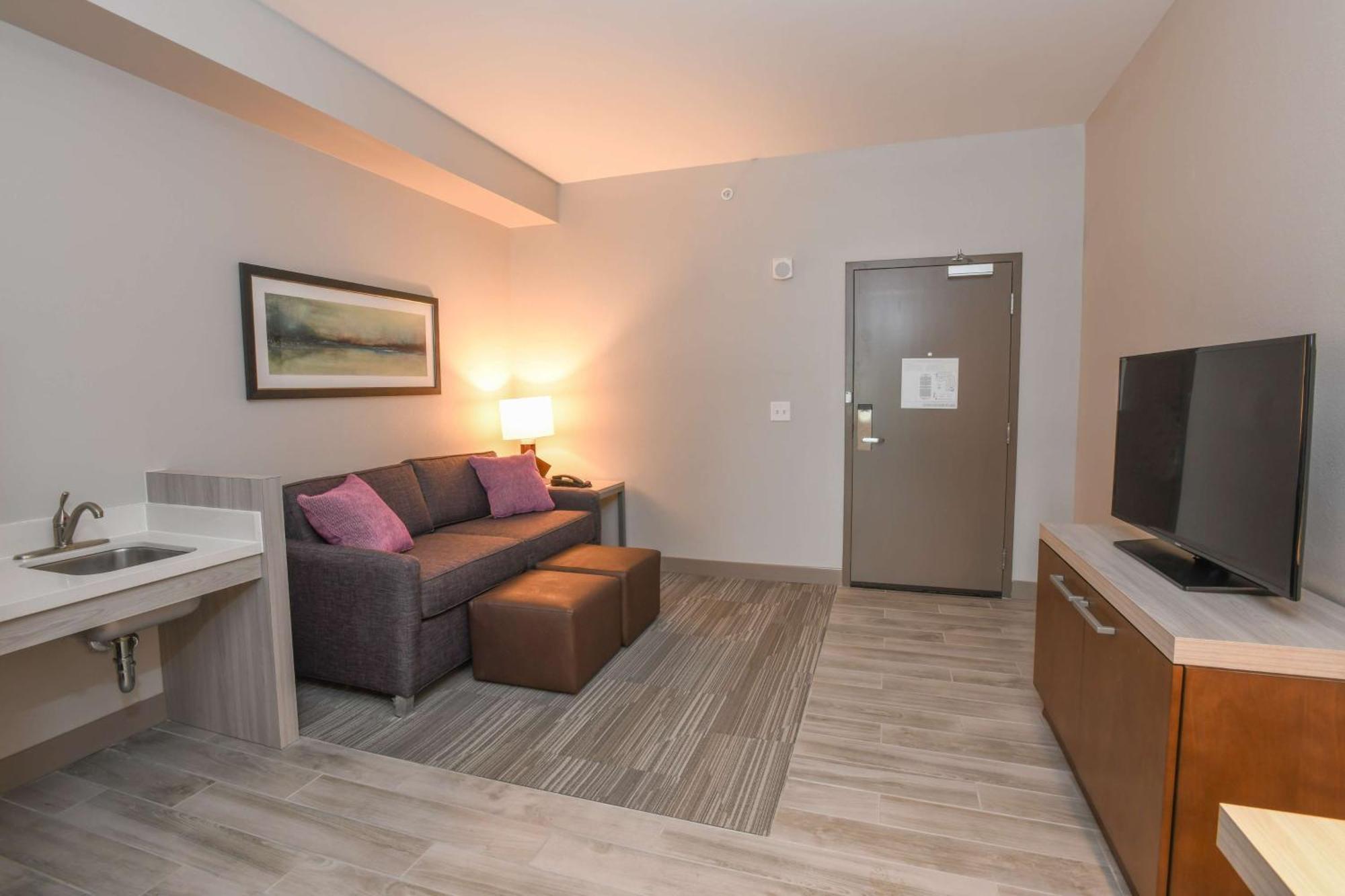 Deluxe King Room with Sofa Bed