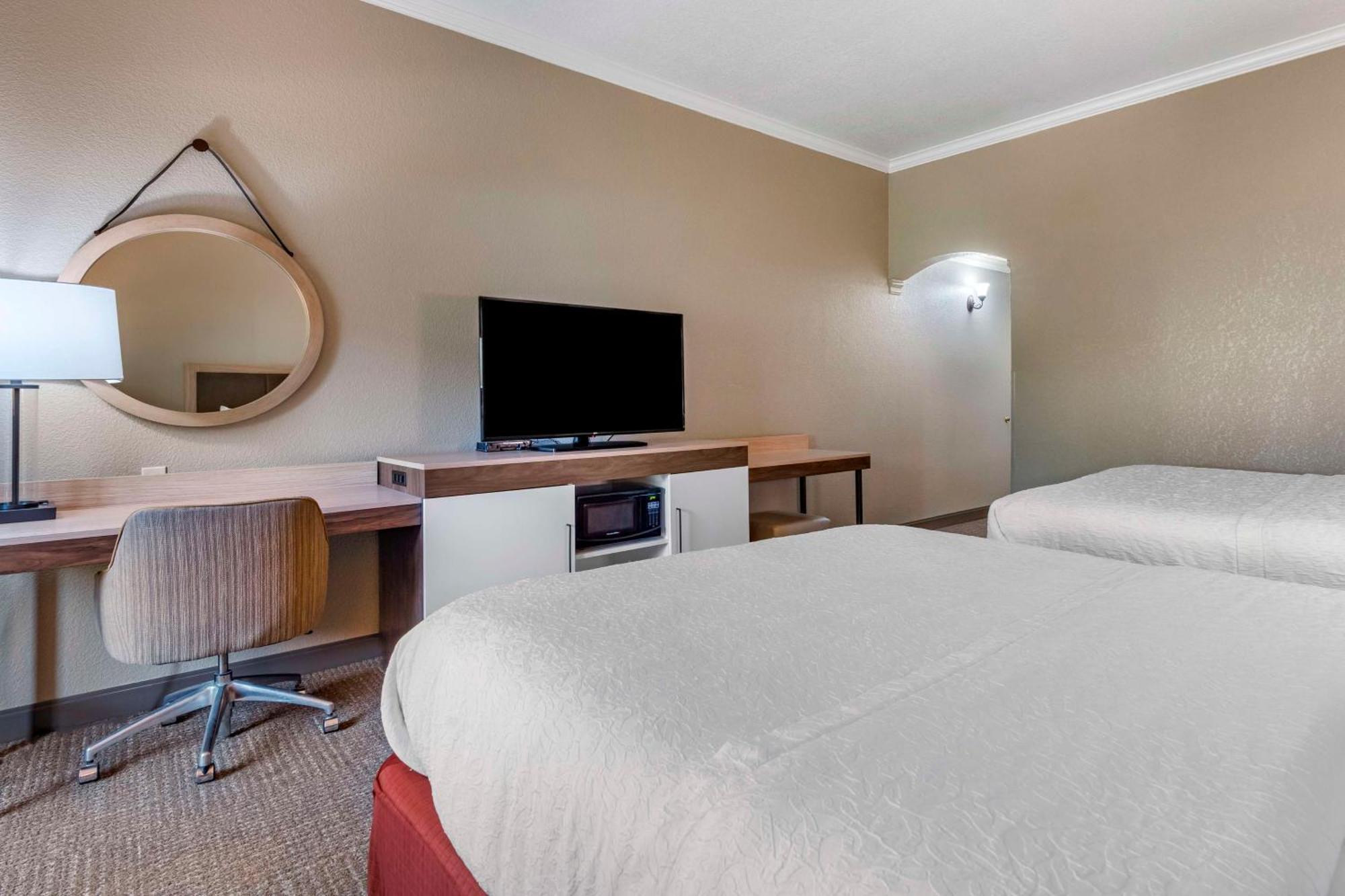 Queen Room with Two Queen Beds with City View