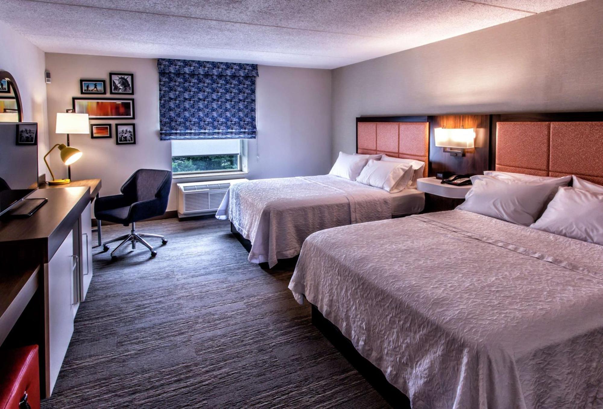 Double Queen Suite