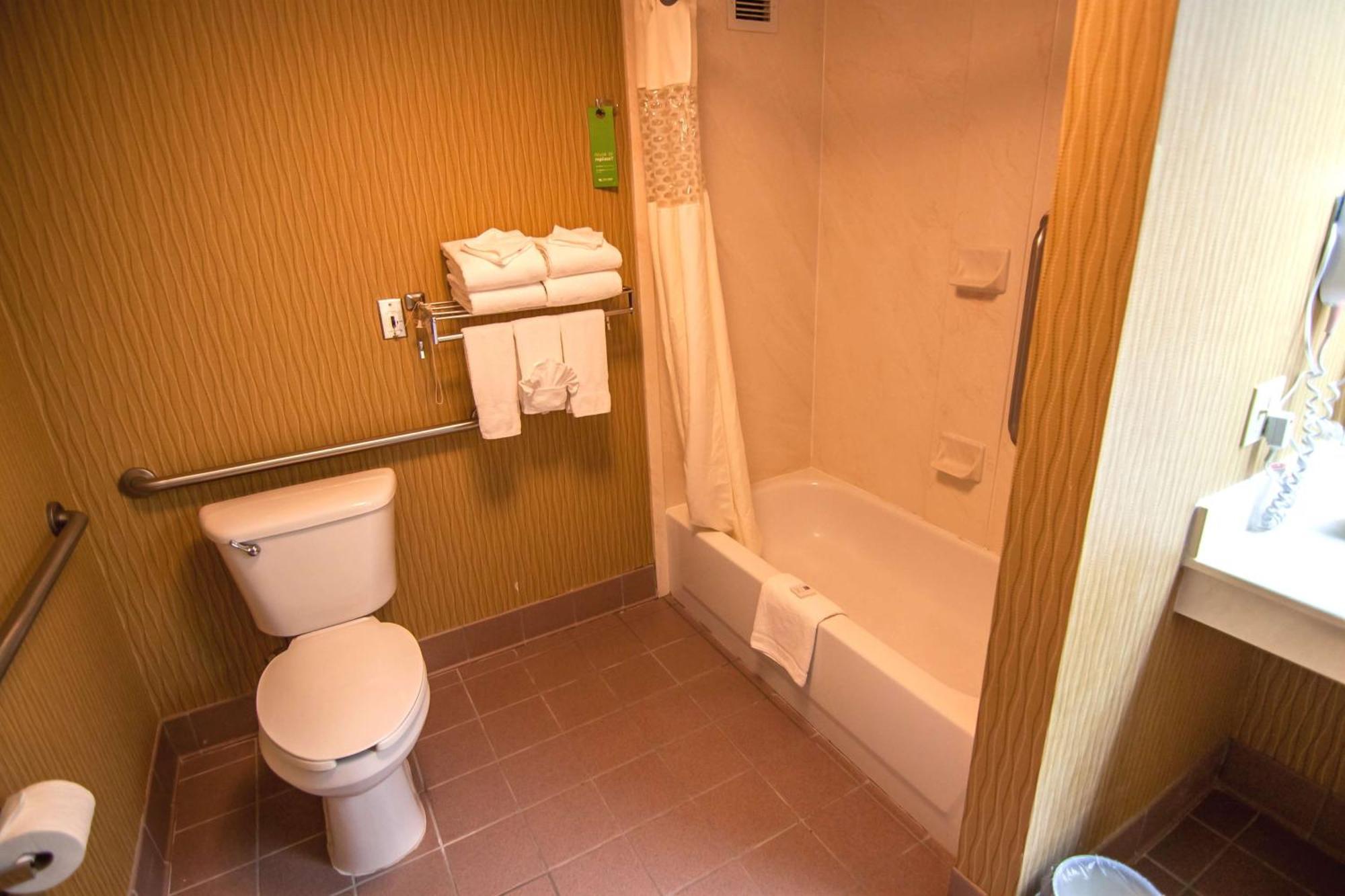 Deluxe King Room - Non-Smoking
