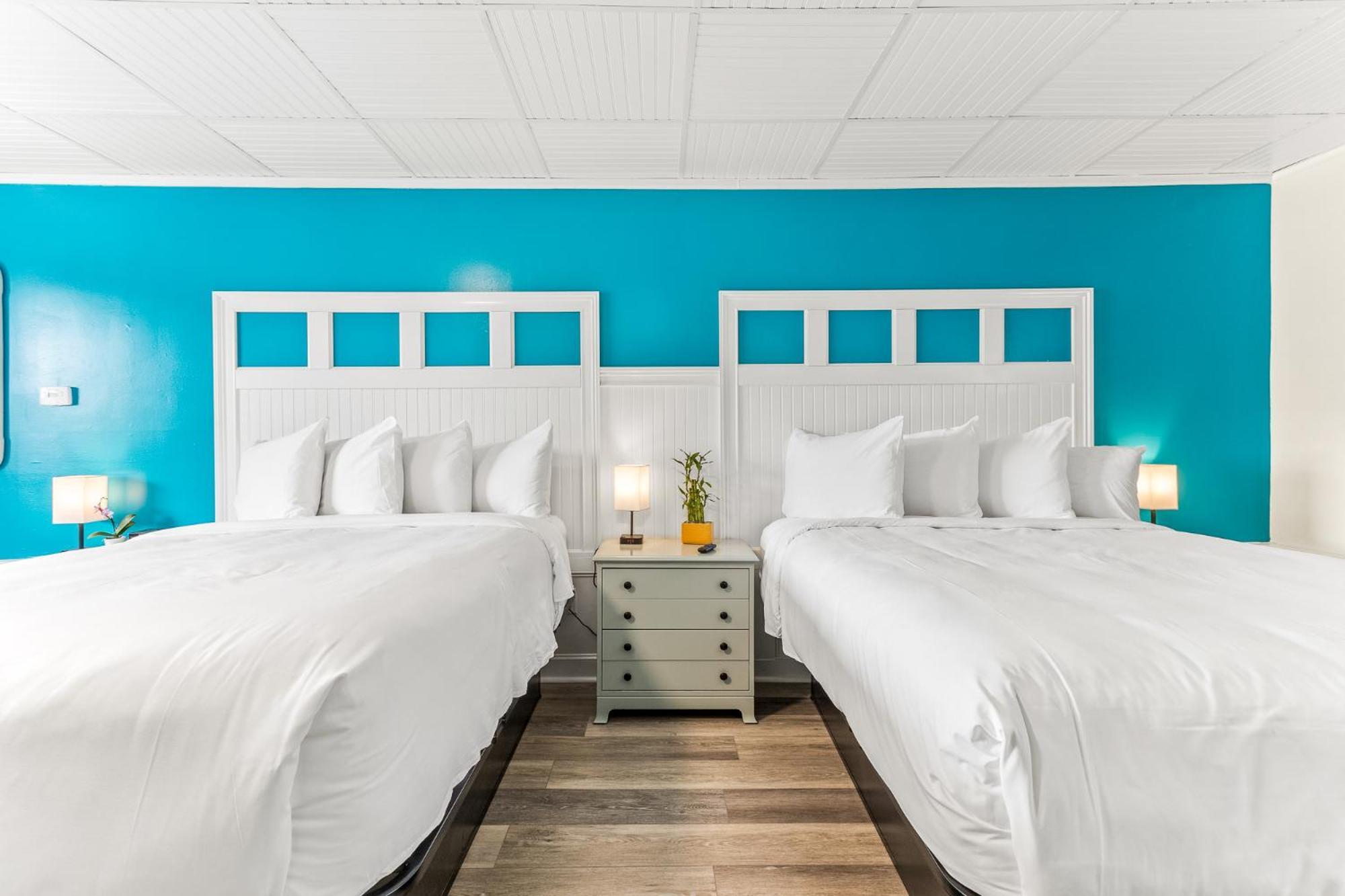 Deluxe Queen Room with Two Queen Beds