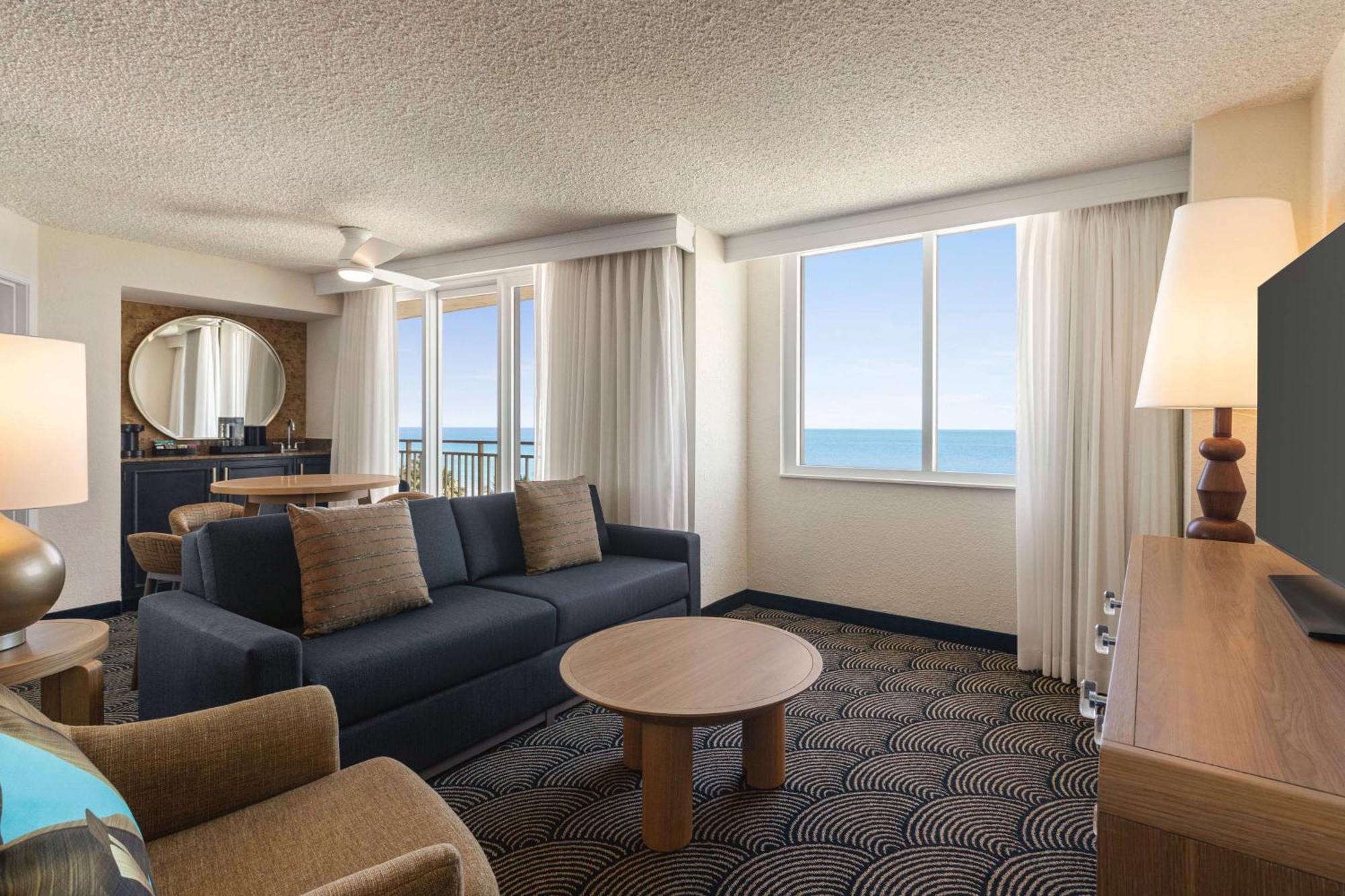 Deluxe Suite, 1 King Bed, Oceanfront, Corner Wraparound Balcony,1557812467:JPEG