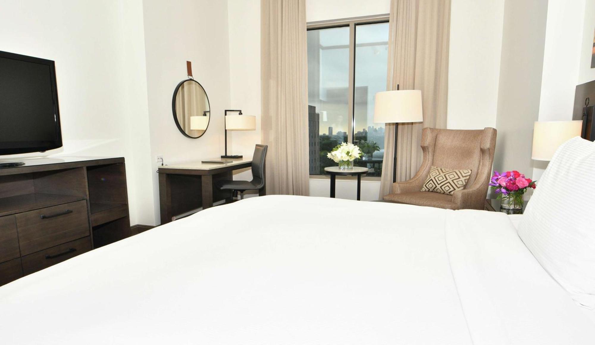 King Room,1557814099:JPEG