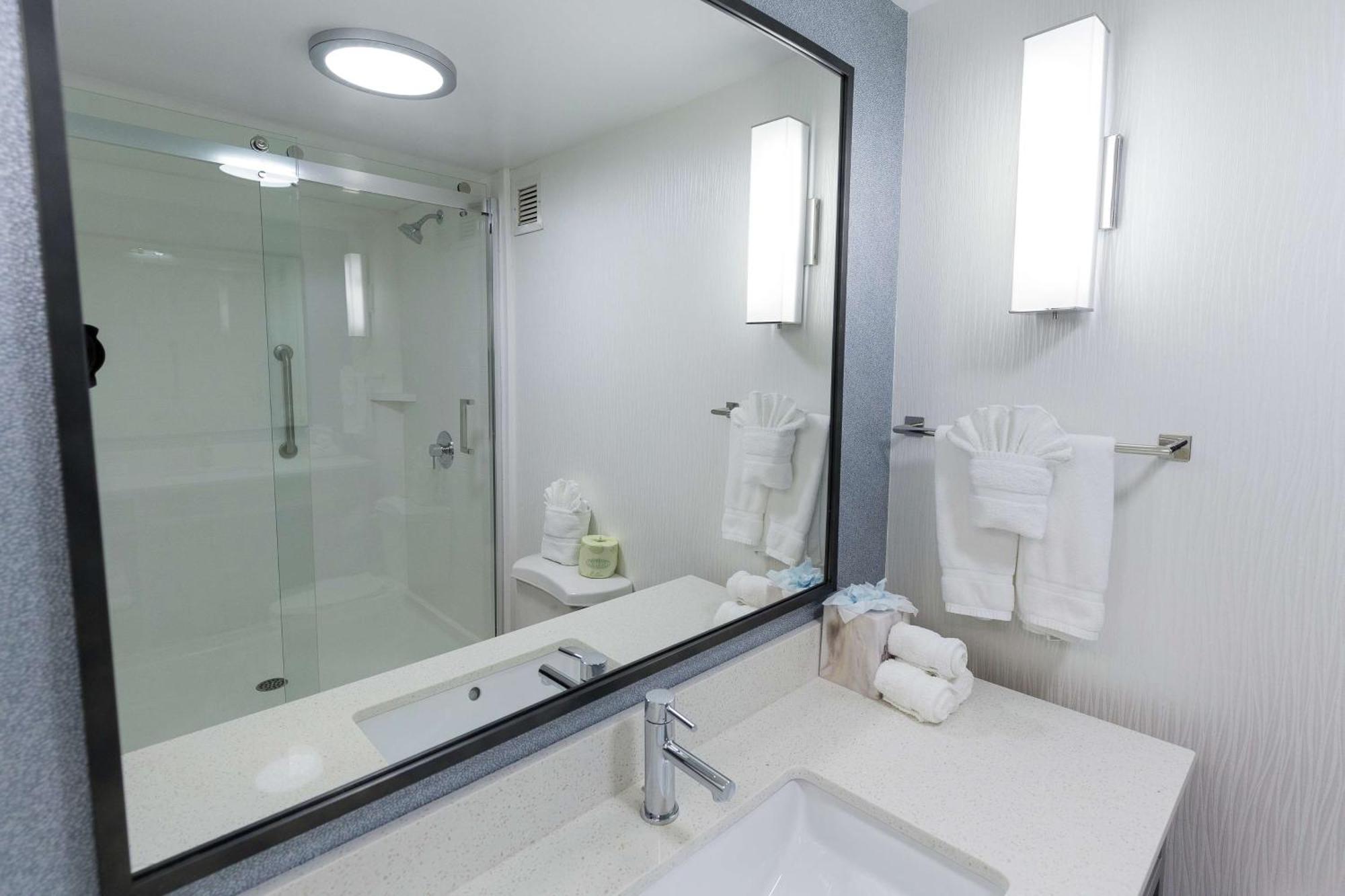 Queen Room with Two Queen Beds,1557825205:JPEG