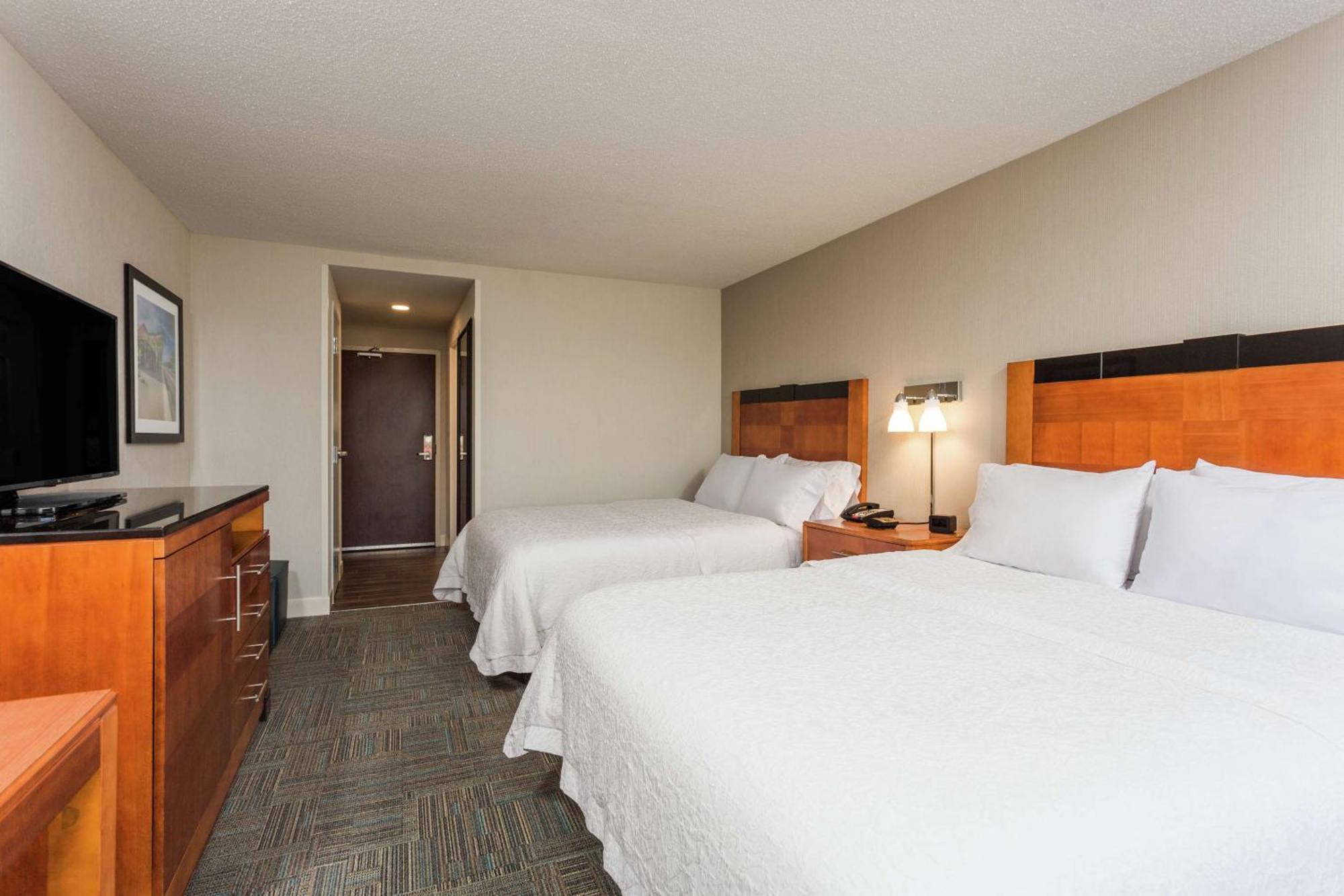 Room with Two Queen Beds - Non-Smoking