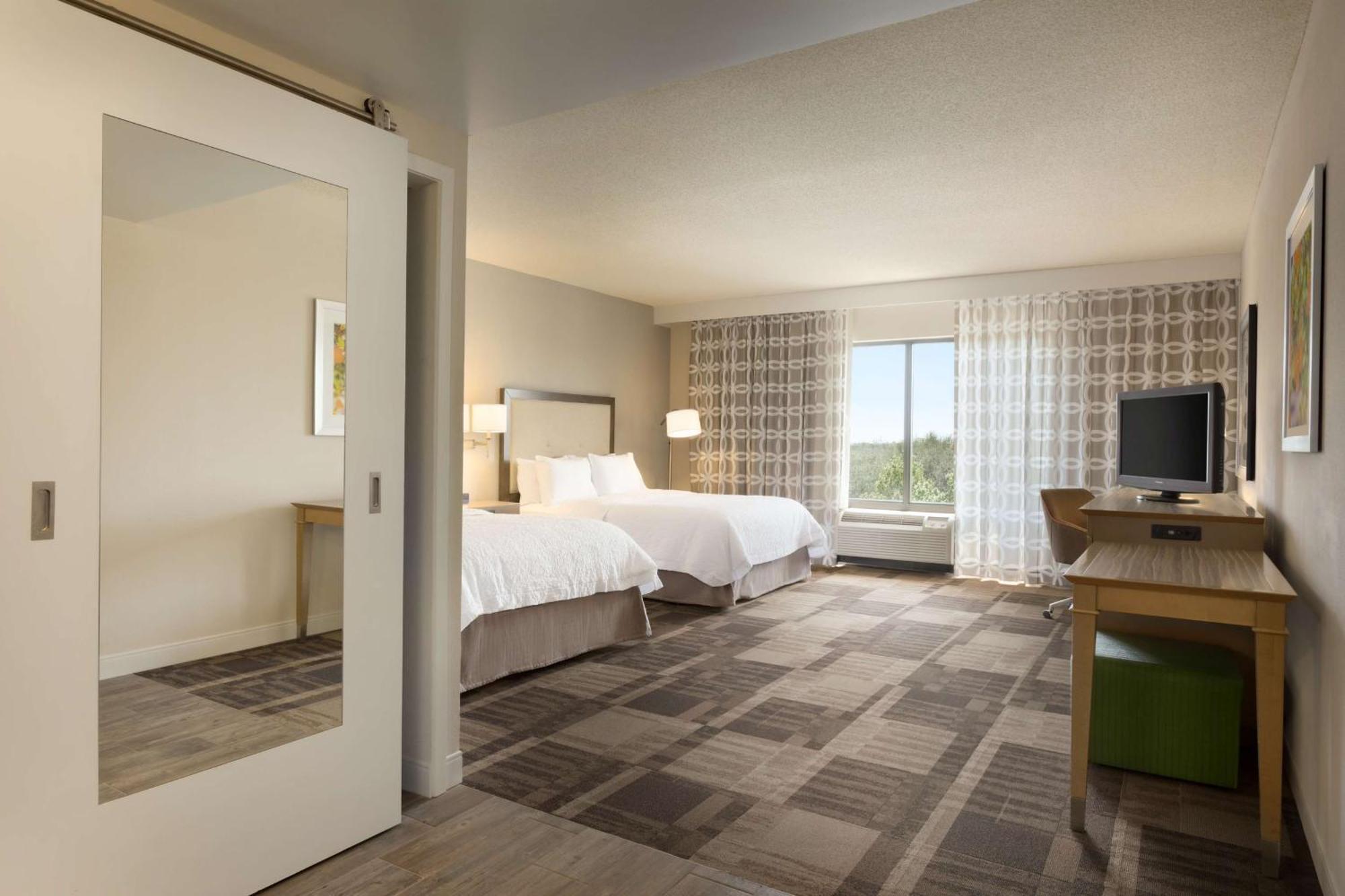 Room with Two Queen Beds - Non-Smoking
