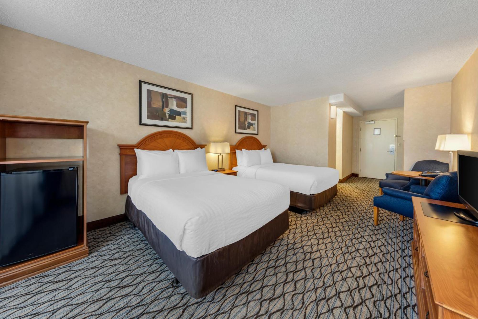 Accessible Room, 2 Double Beds, Accessible Tub, Non-Smoking