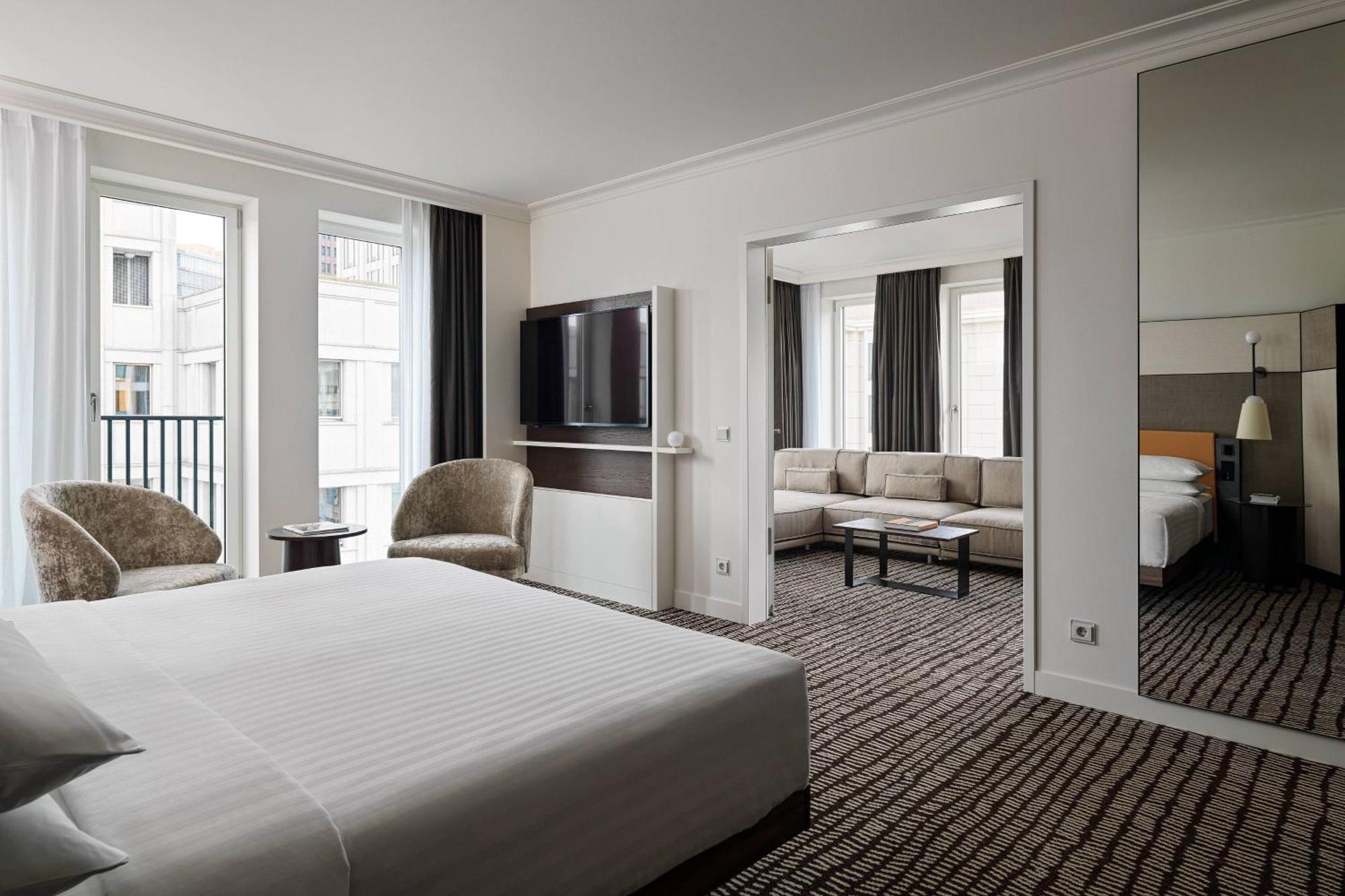 Executive Suite with Lounge Access, 1 King