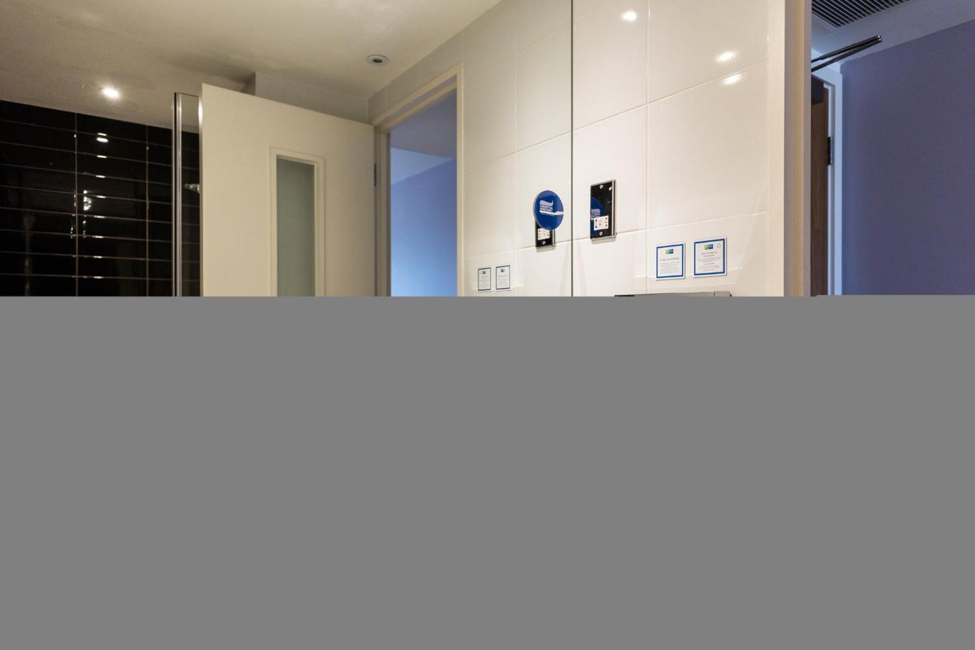 Standard Room with Free Hot Breakfast