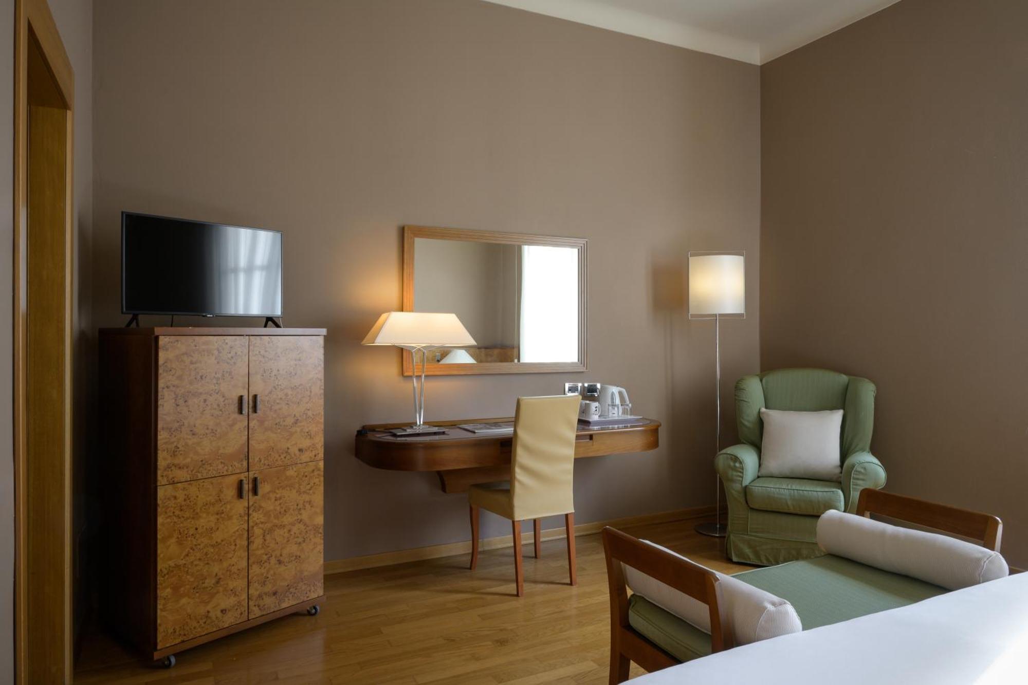 Superior Double Room - Annex