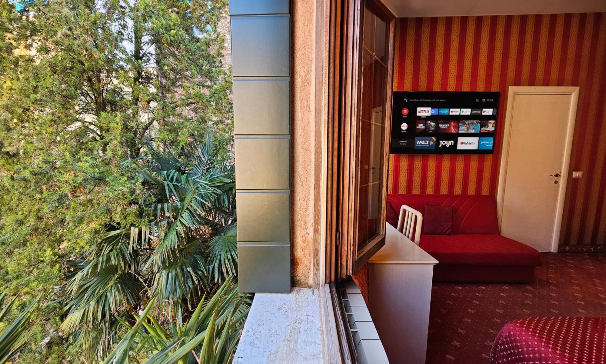 Deluxe Quadruple Room with Garden View