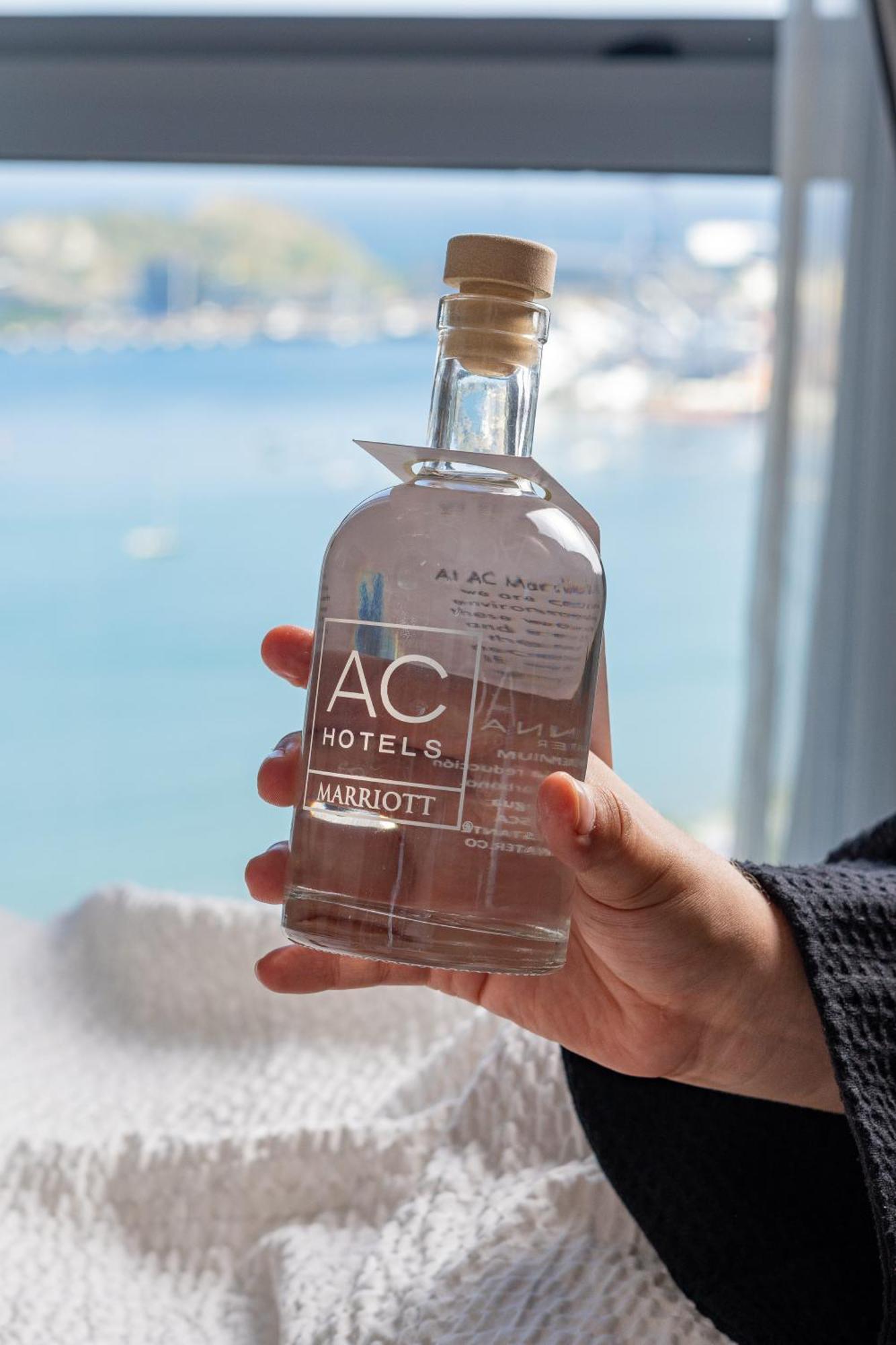 Guest Room with King Bed and View,1643198456:JPEG