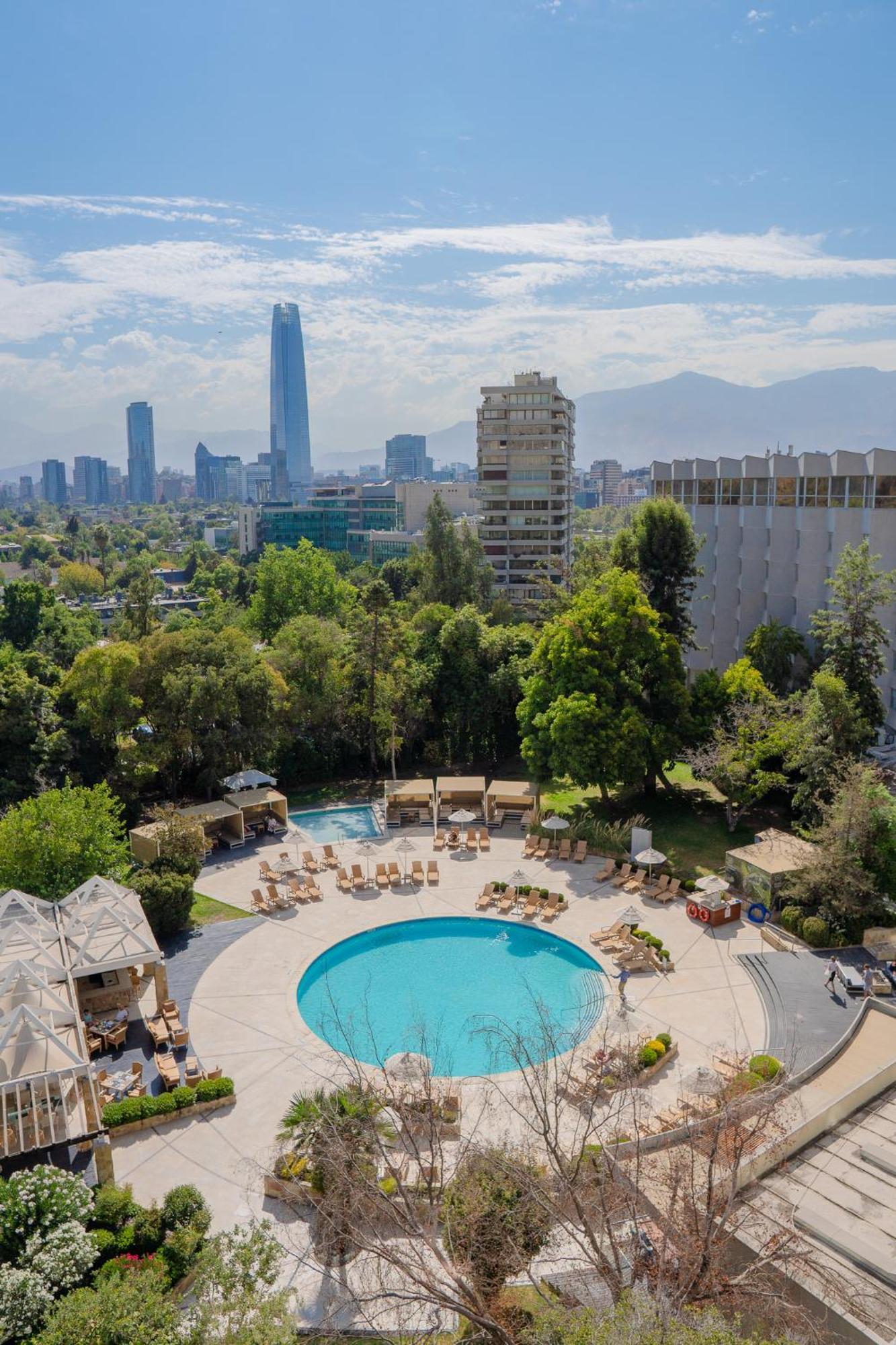 Superior Room, Guest room, 1 King, Pool view