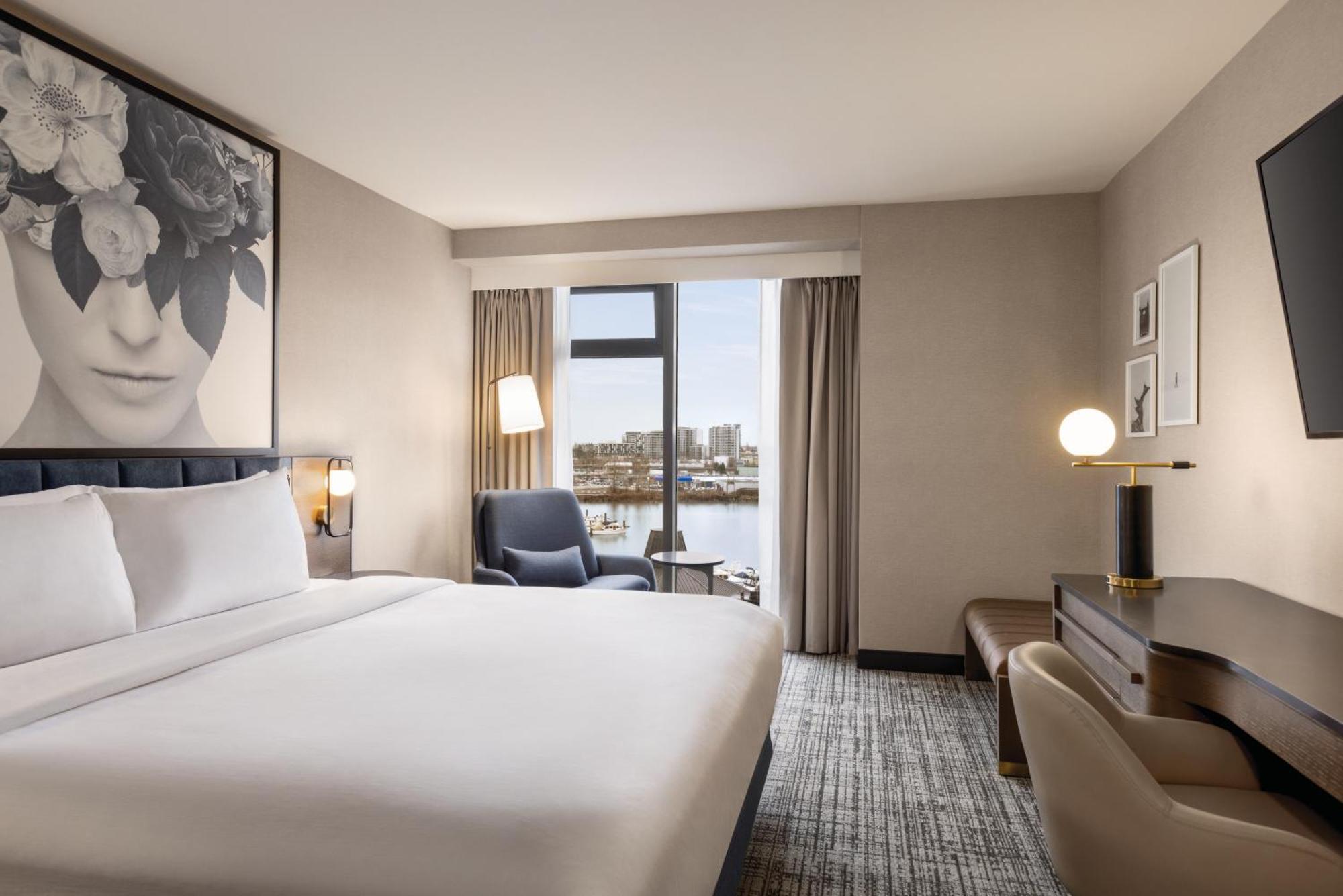 King Room with Marina View - Non-Smoking,1659458585:JPEG