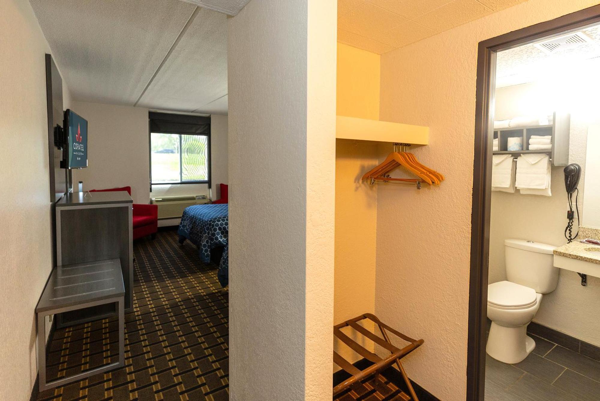 Deluxe Queen Room with Two Queen Beds