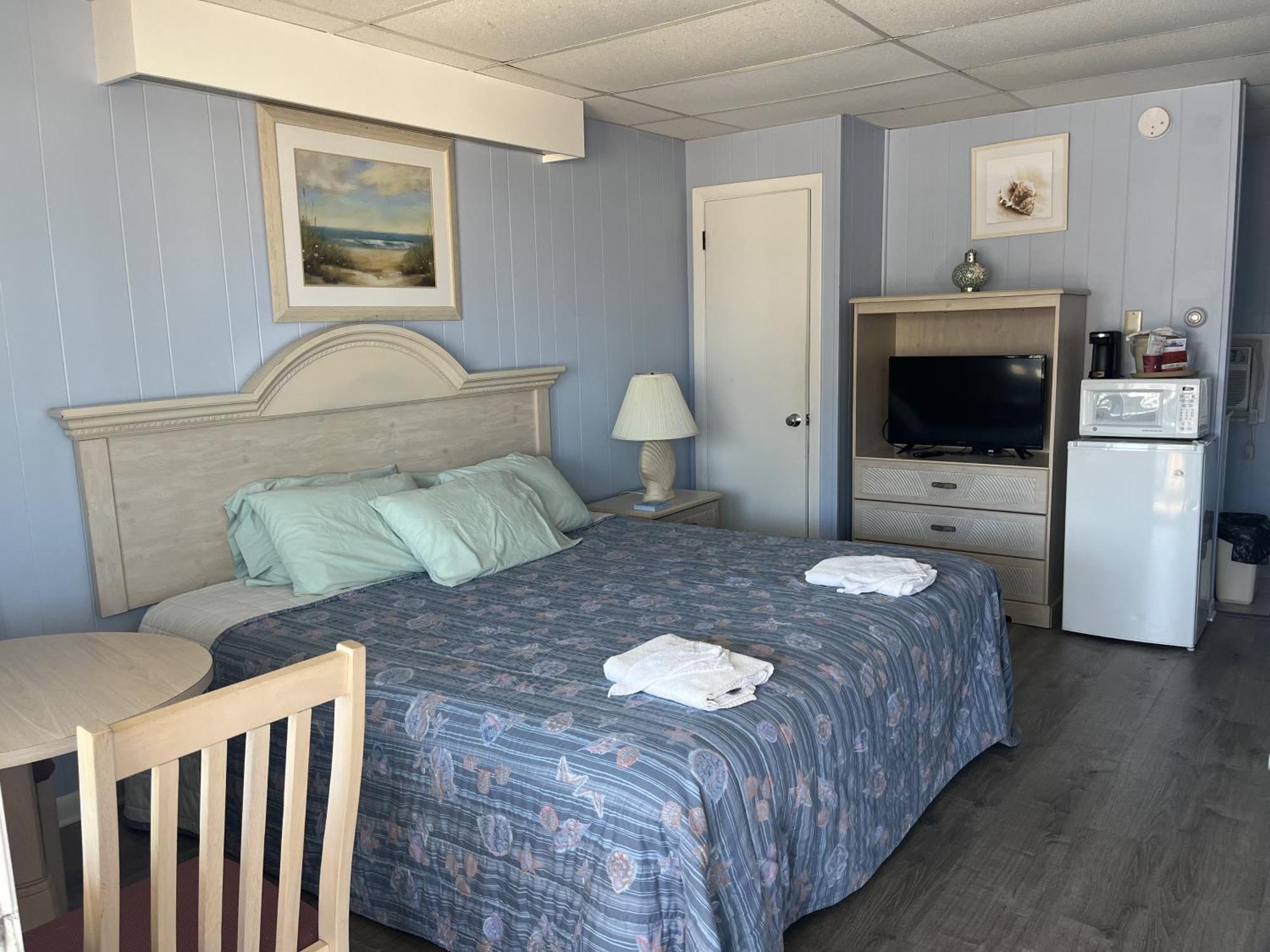 Main Building King Bed Second Floor Ocean View