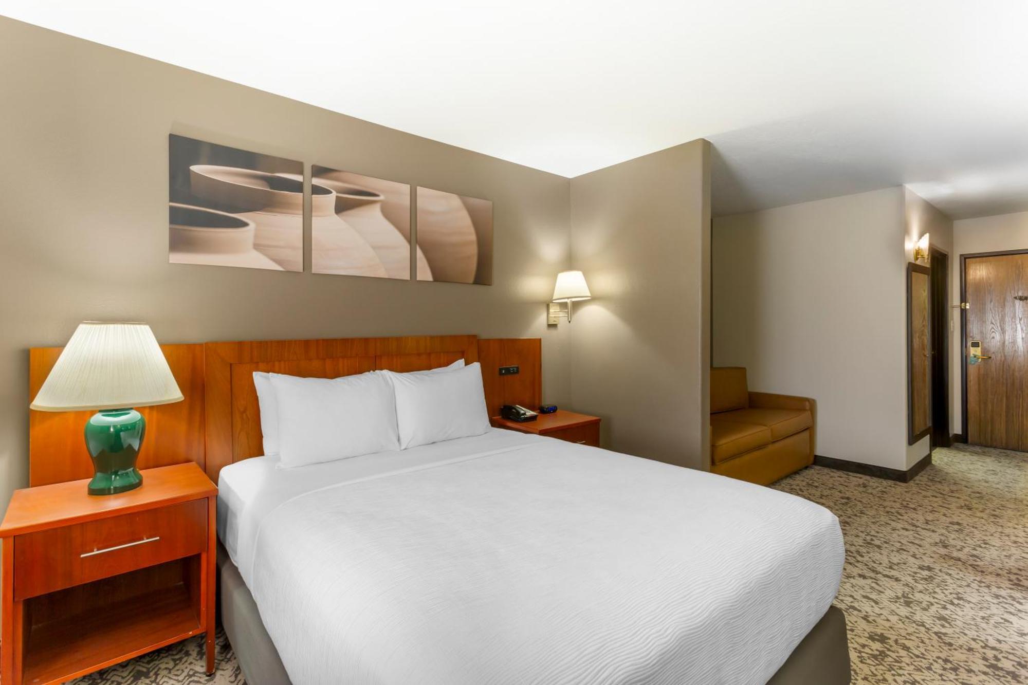 Queen Suite
