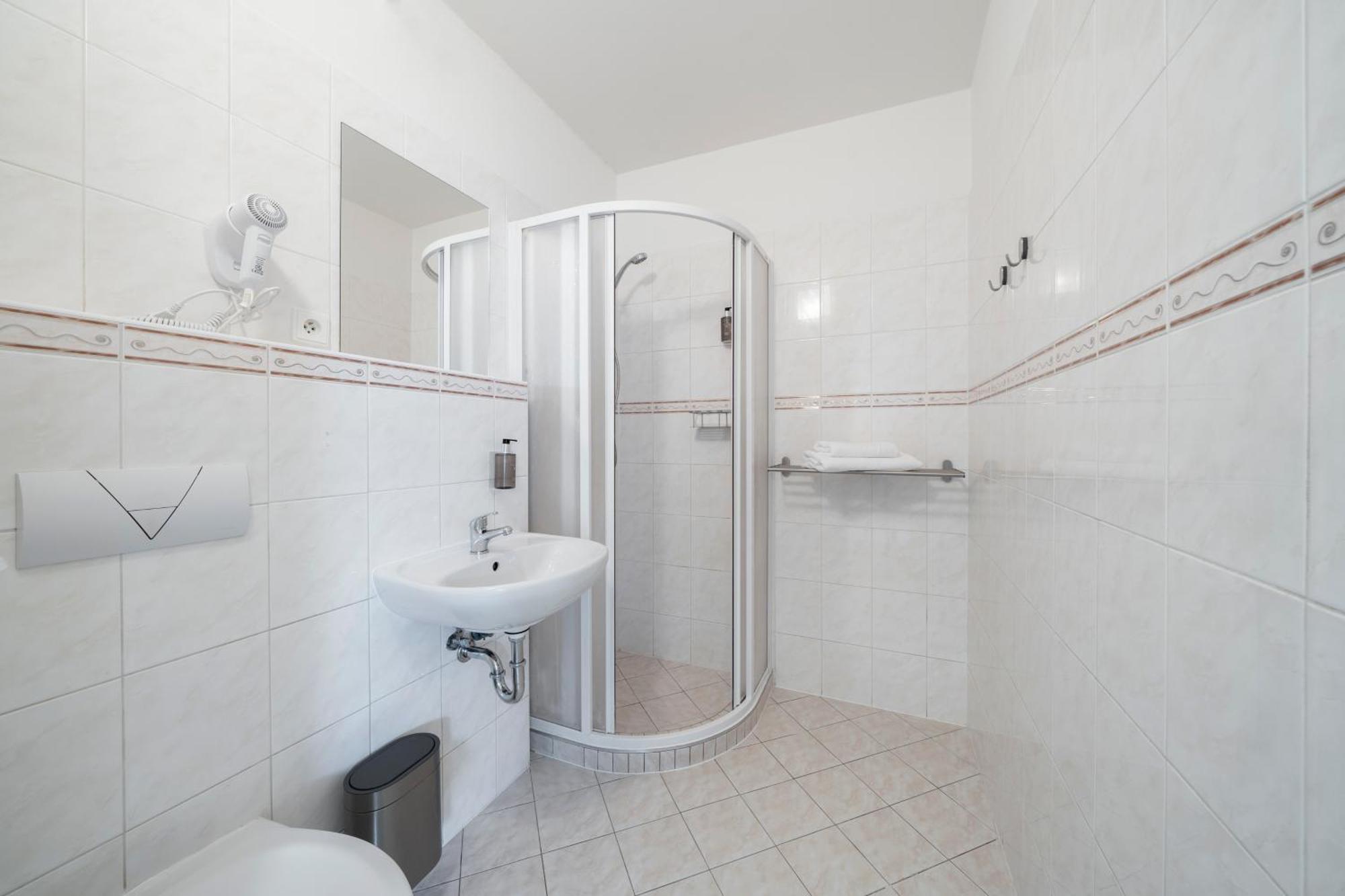 Triple Room with Shared Bathroom