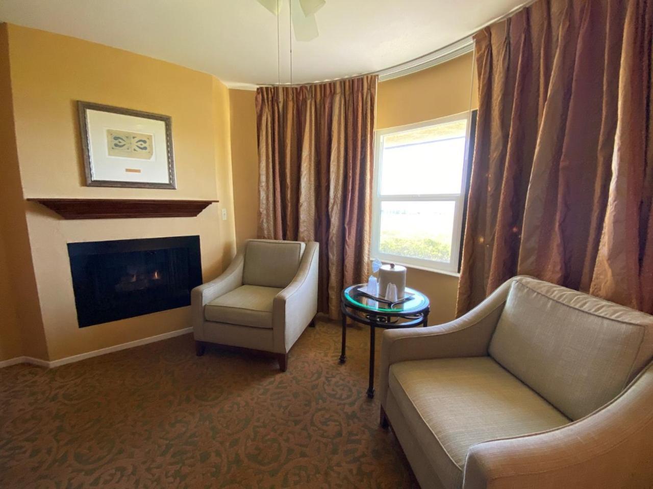 Junior Suite - Oceanside