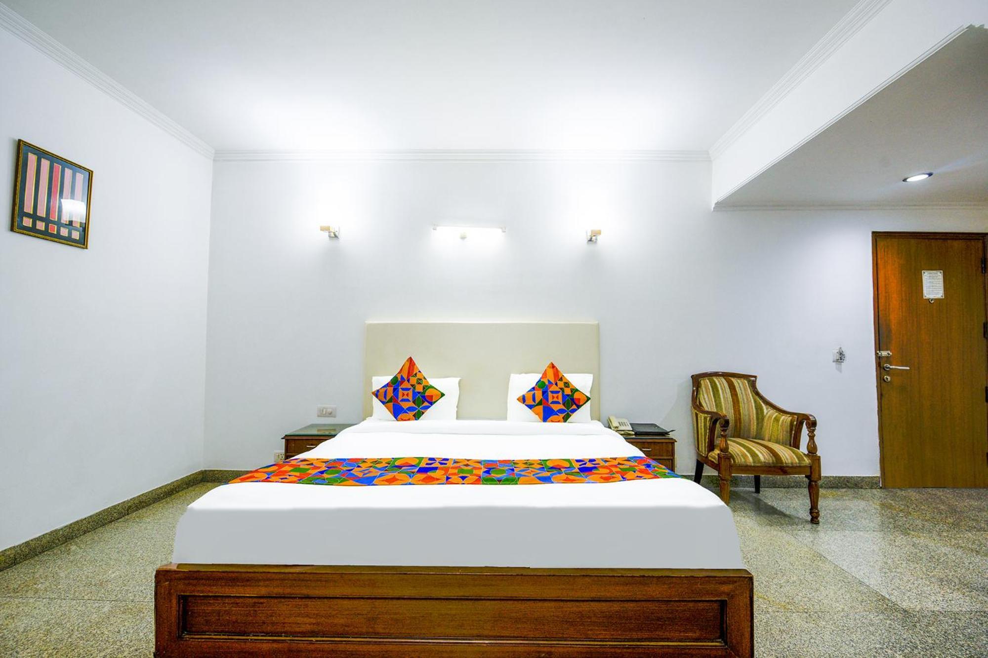 Suite,1590398352:JPEG