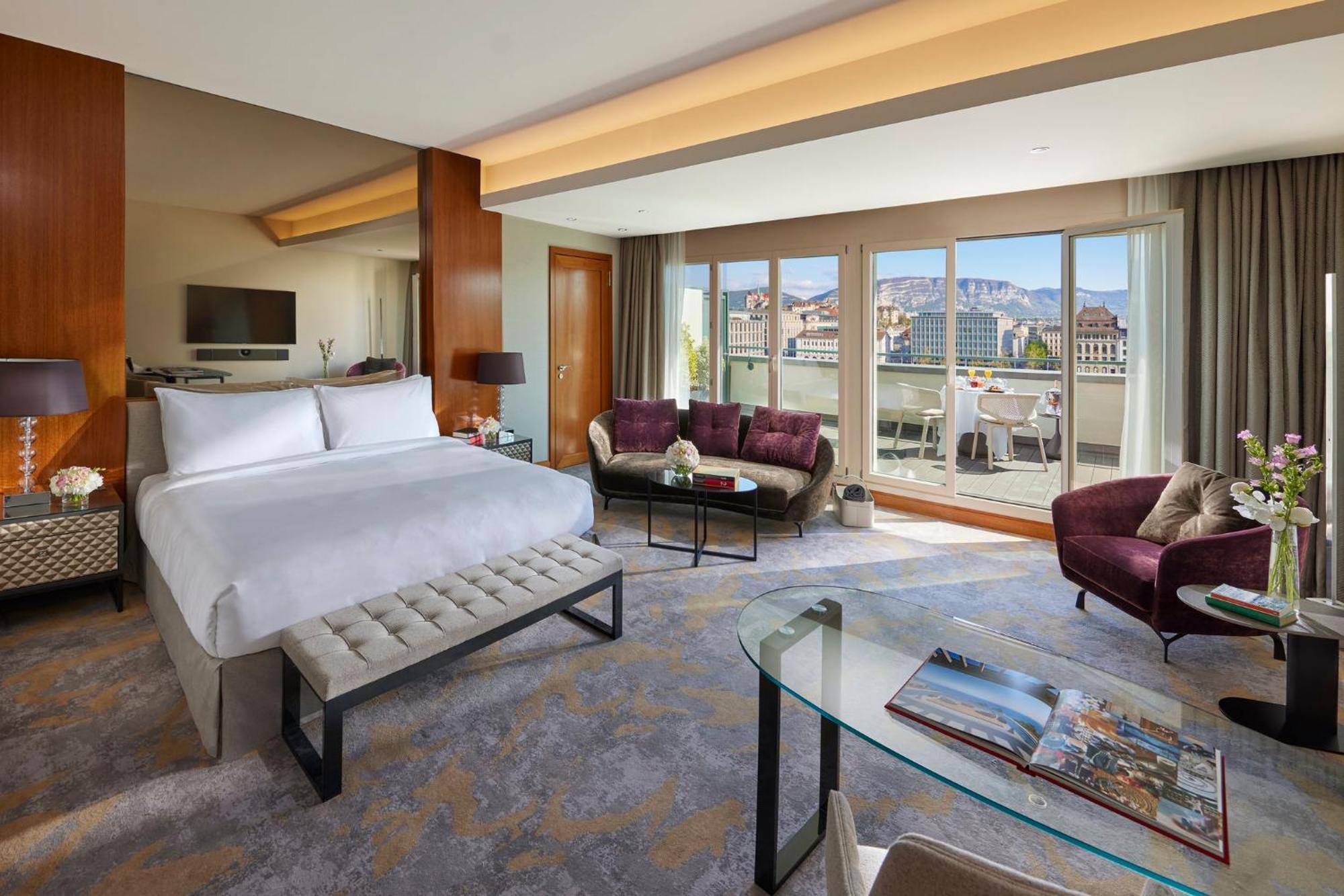 Junior Terrace Suite King