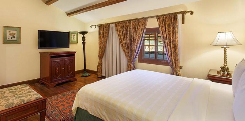 Deluxe Suite,1592068328:JPEG