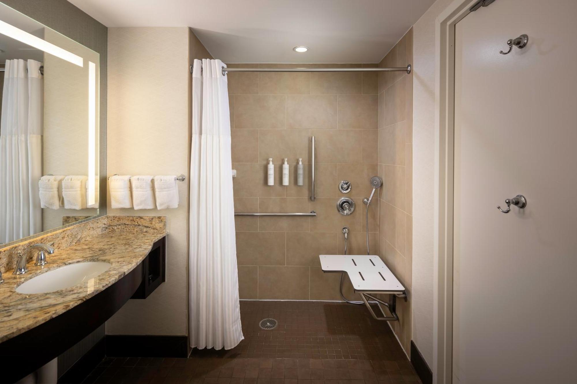 King Room with Roll-In Shower - Mobility Accessible